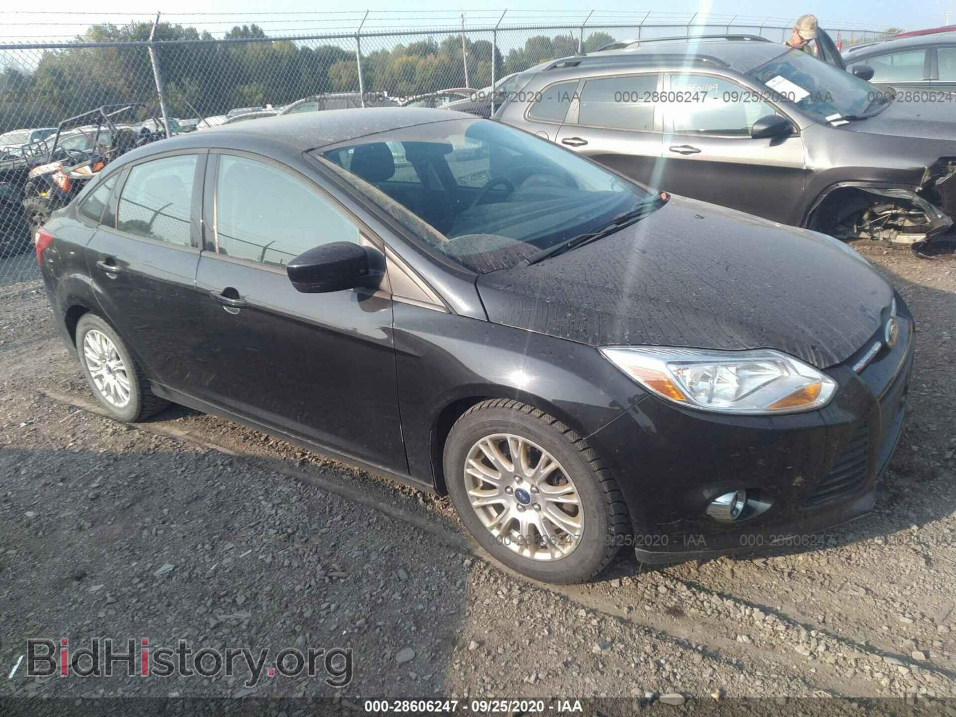 Photo 1FAHP3F22CL431036 - FORD FOCUS 2012