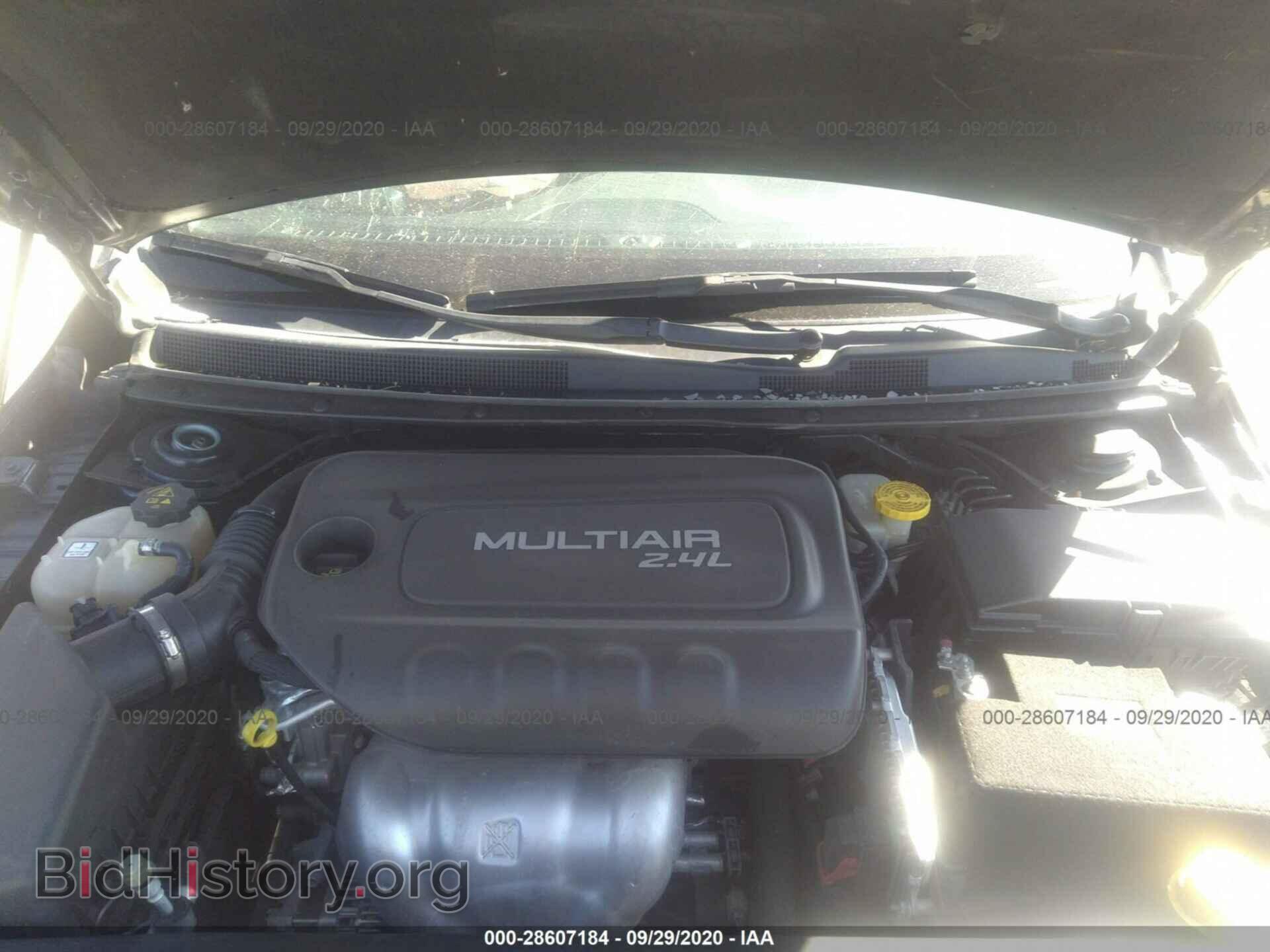 2016 CHRYSLER 200 - VIN: 1C3CCCAB0GN149905 - Фото 10