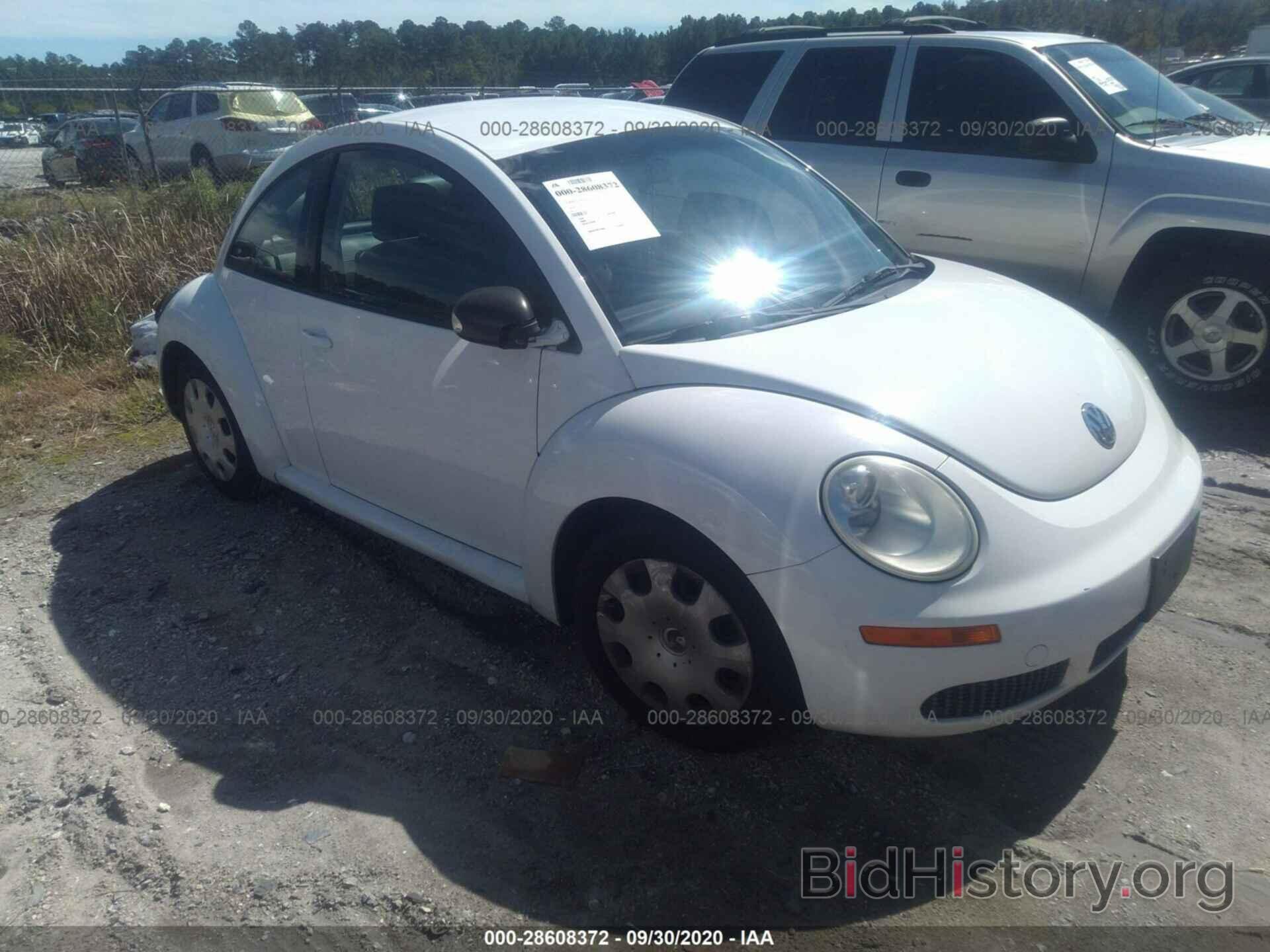 Photo 3VWPW3AG7AM014516 - VOLKSWAGEN NEW BEETLE COUPE 2010