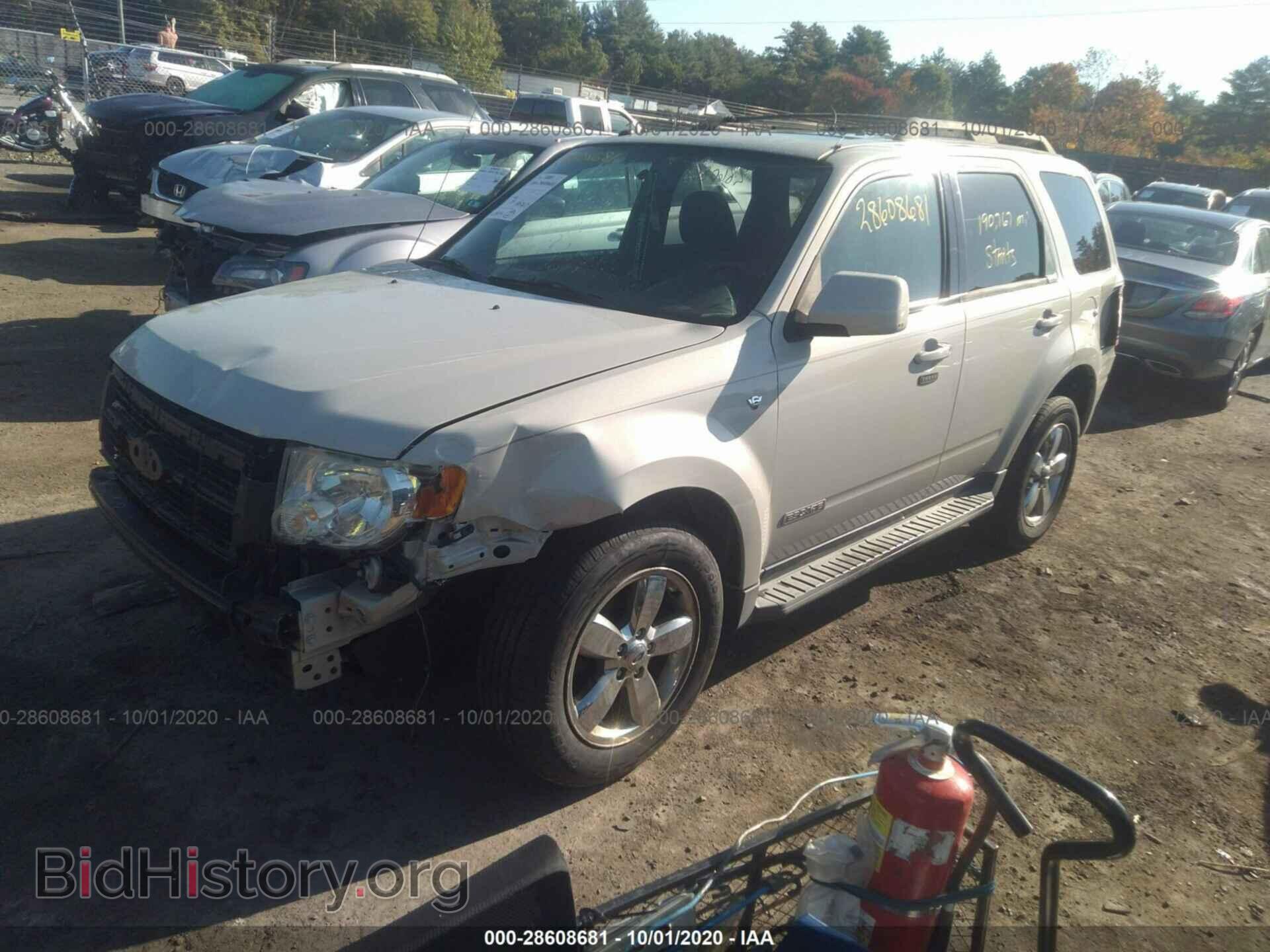 2008 FORD ESCAPE - VIN: 1FMCU94148KC32587 - Фото 2
