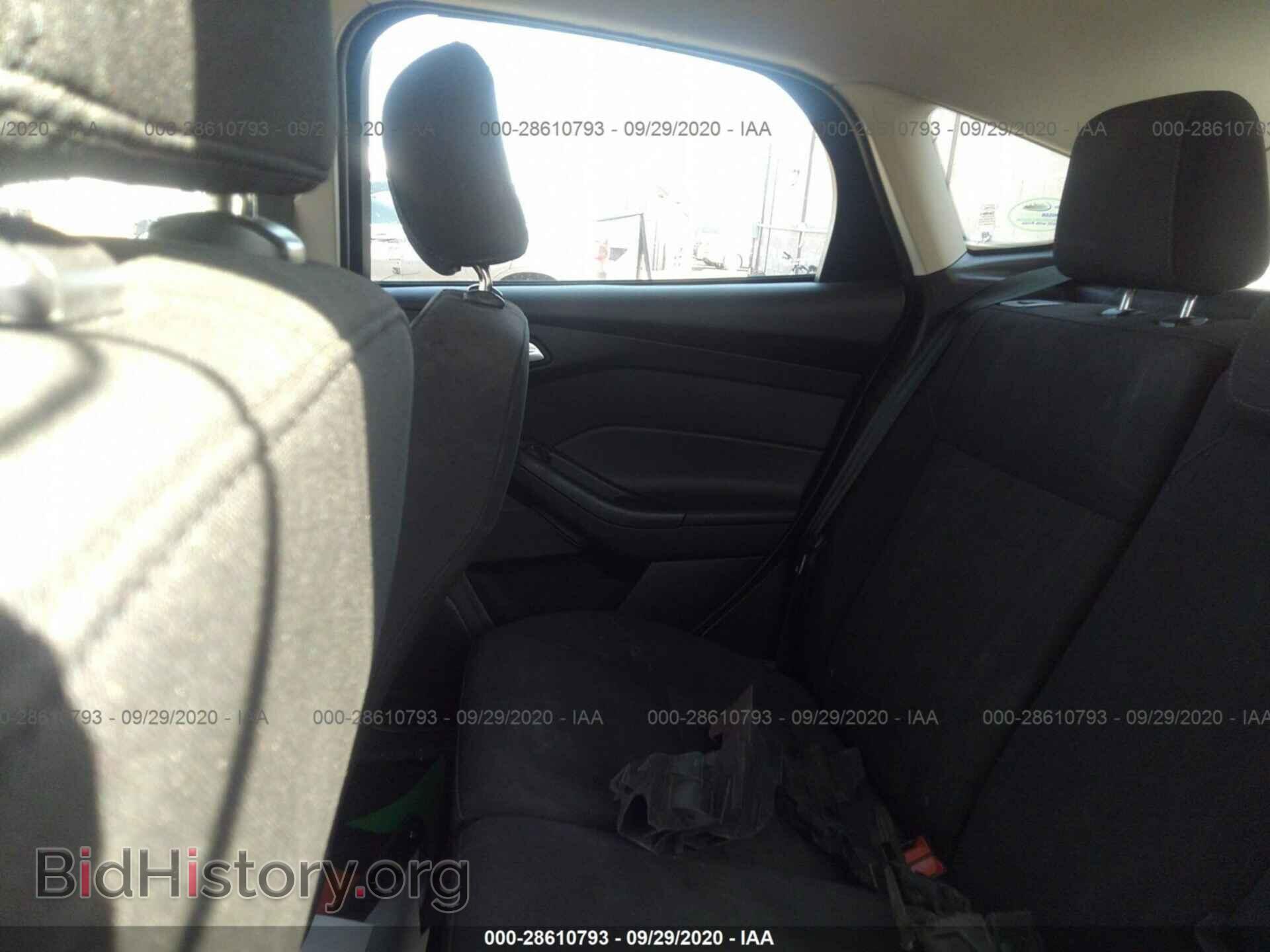 2017 FORD FOCUS - VIN: 1FADP3K2XHL247569 - Фото 8
