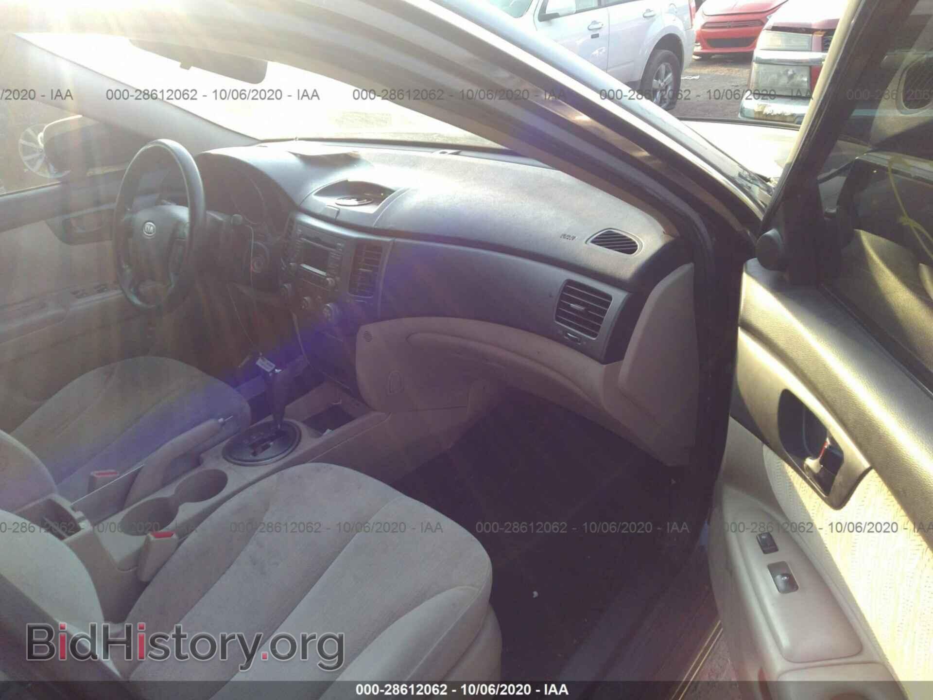 2009 KIA OPTIMA - VIN: KNAGE228495294319 - Фото 5