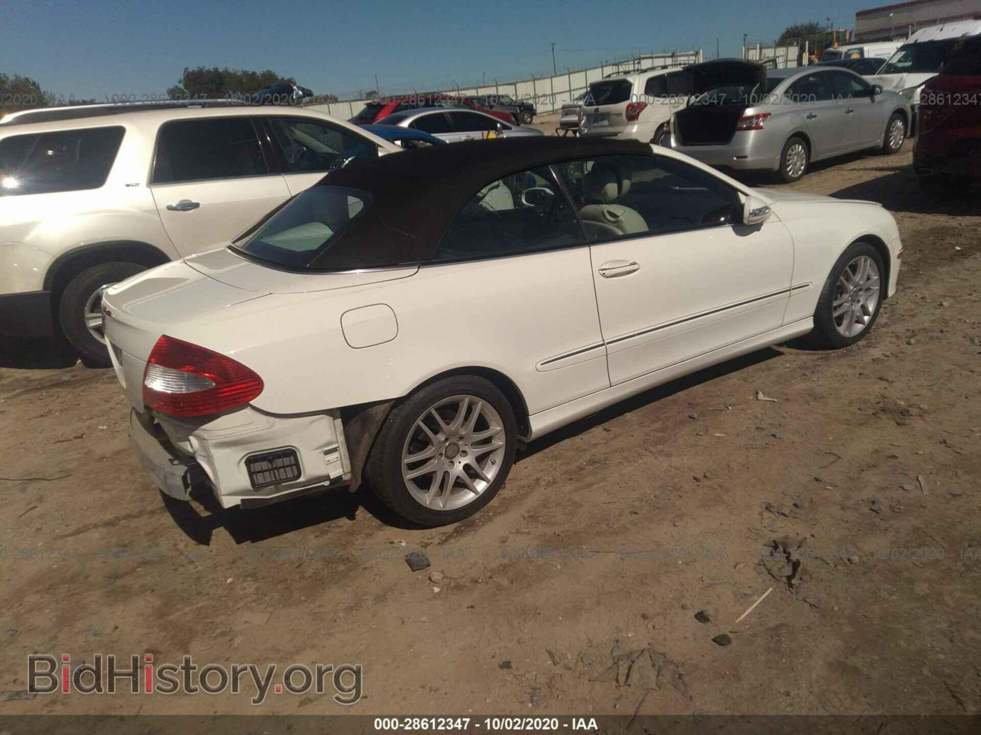 2009 MERCEDES-BENZ CLK-CLASS - VIN: WDBTK56F09T103672 - Фото 4