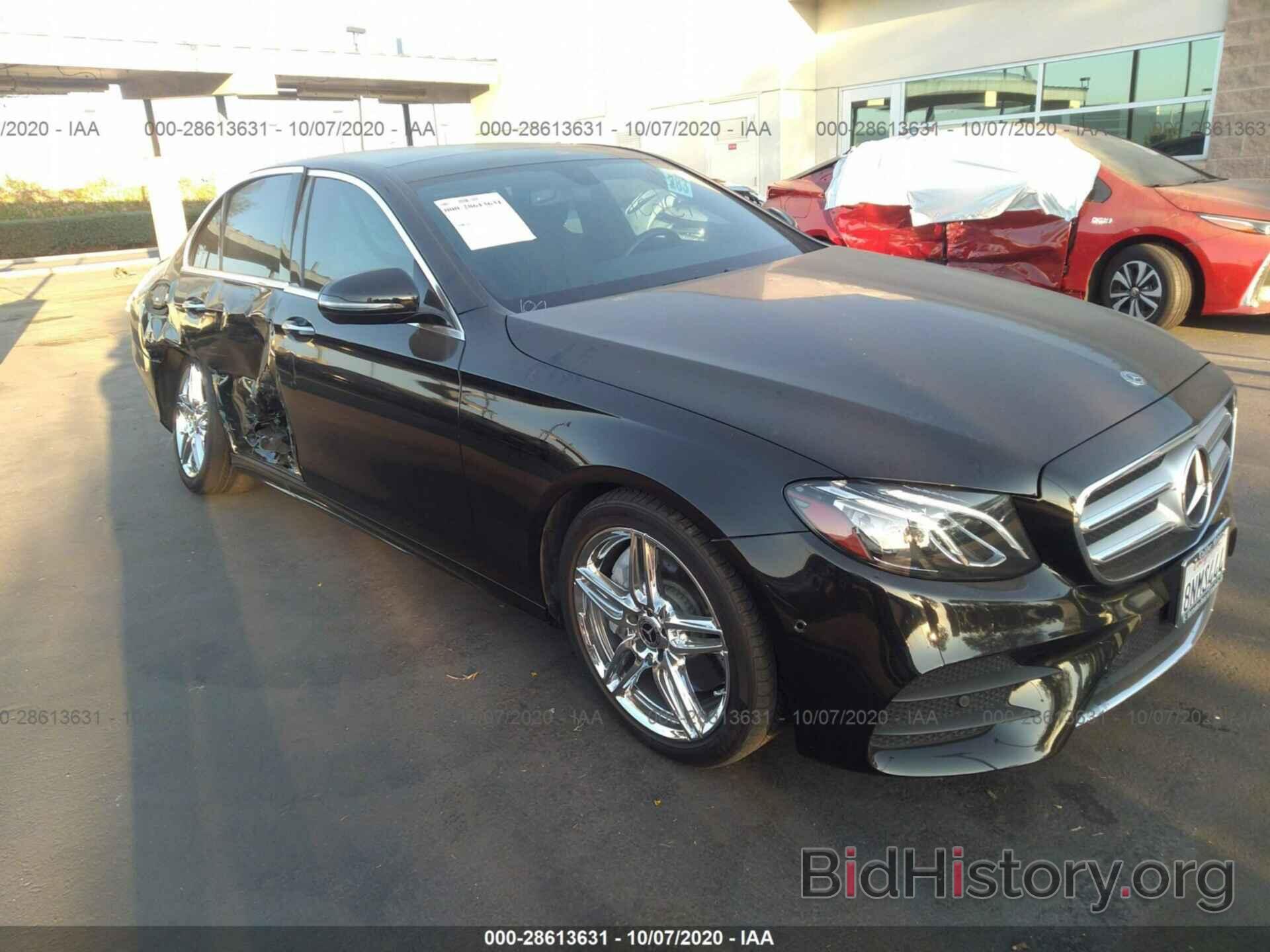 Photo WDDZF4JB8JA380879 - MERCEDES-BENZ E-CLASS 2018