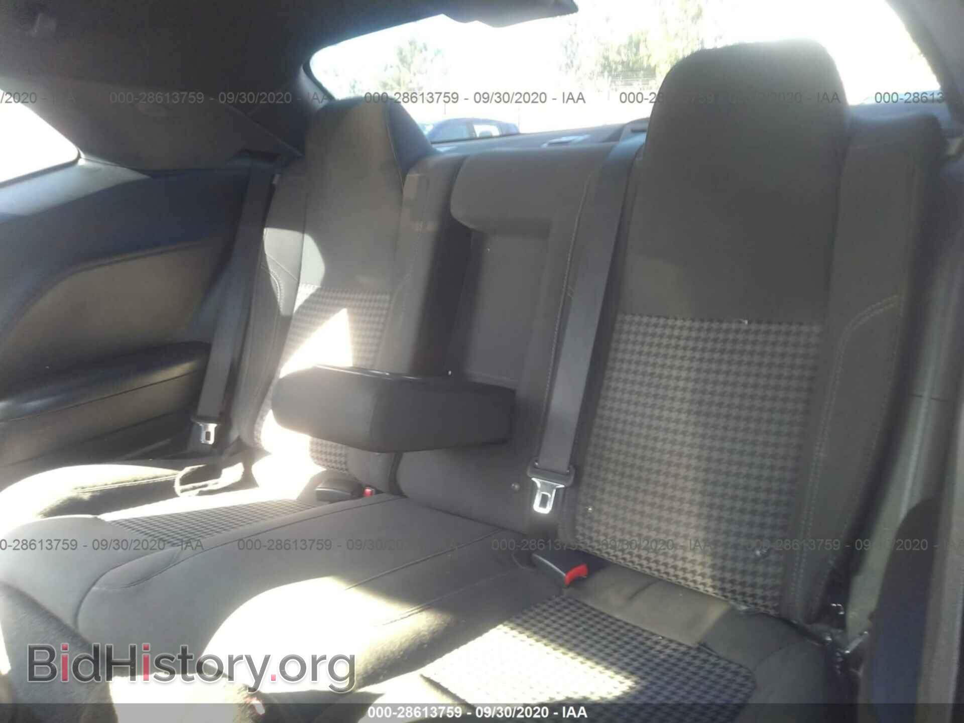 2016 DODGE CHALLENGER - VIN: 2C3CDZAG7GH245633 - Фото 8