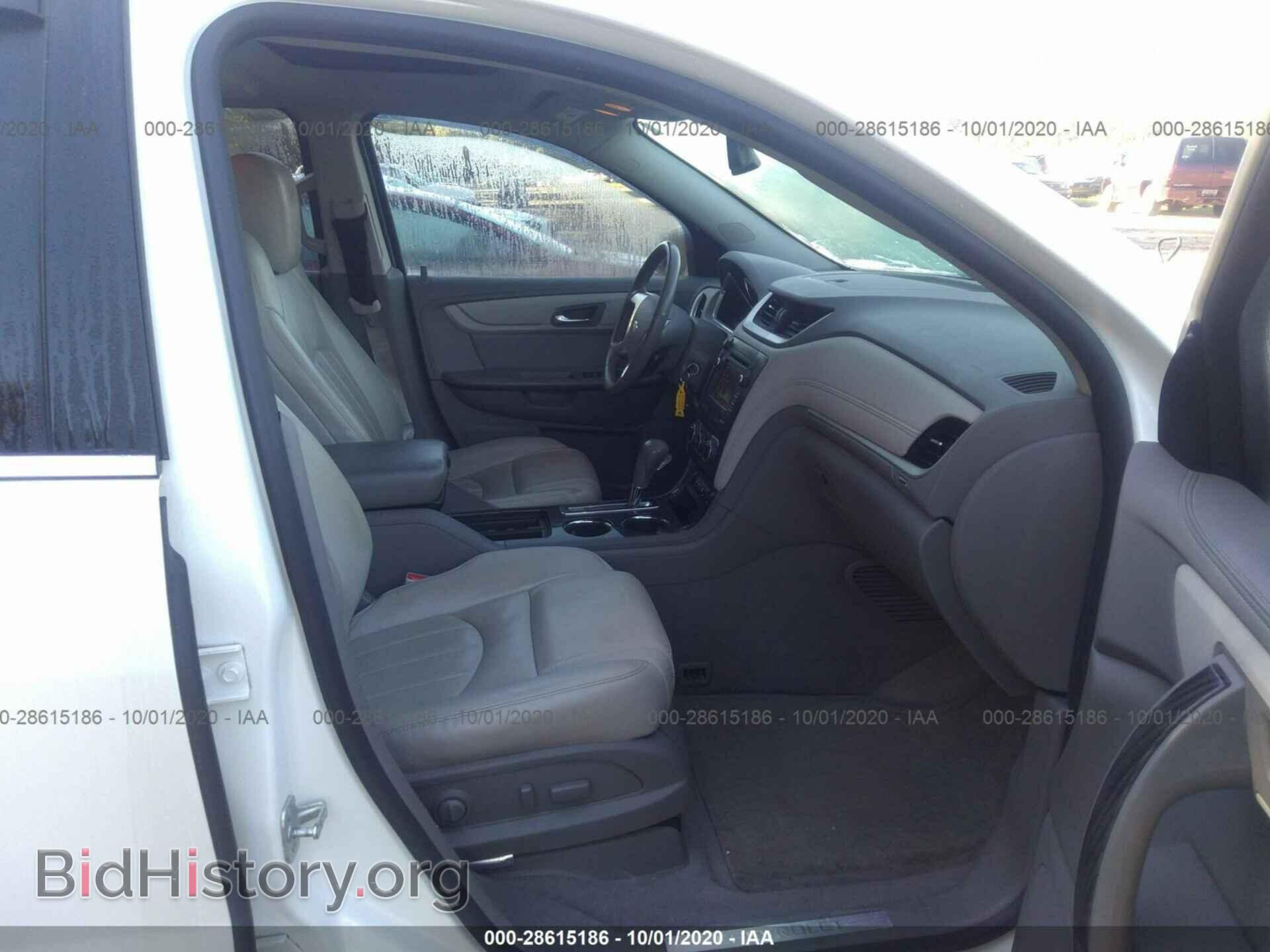 2014 CHEVROLET TRAVERSE - VIN: 1GNKRJKD8EJ186898 - Фото 5