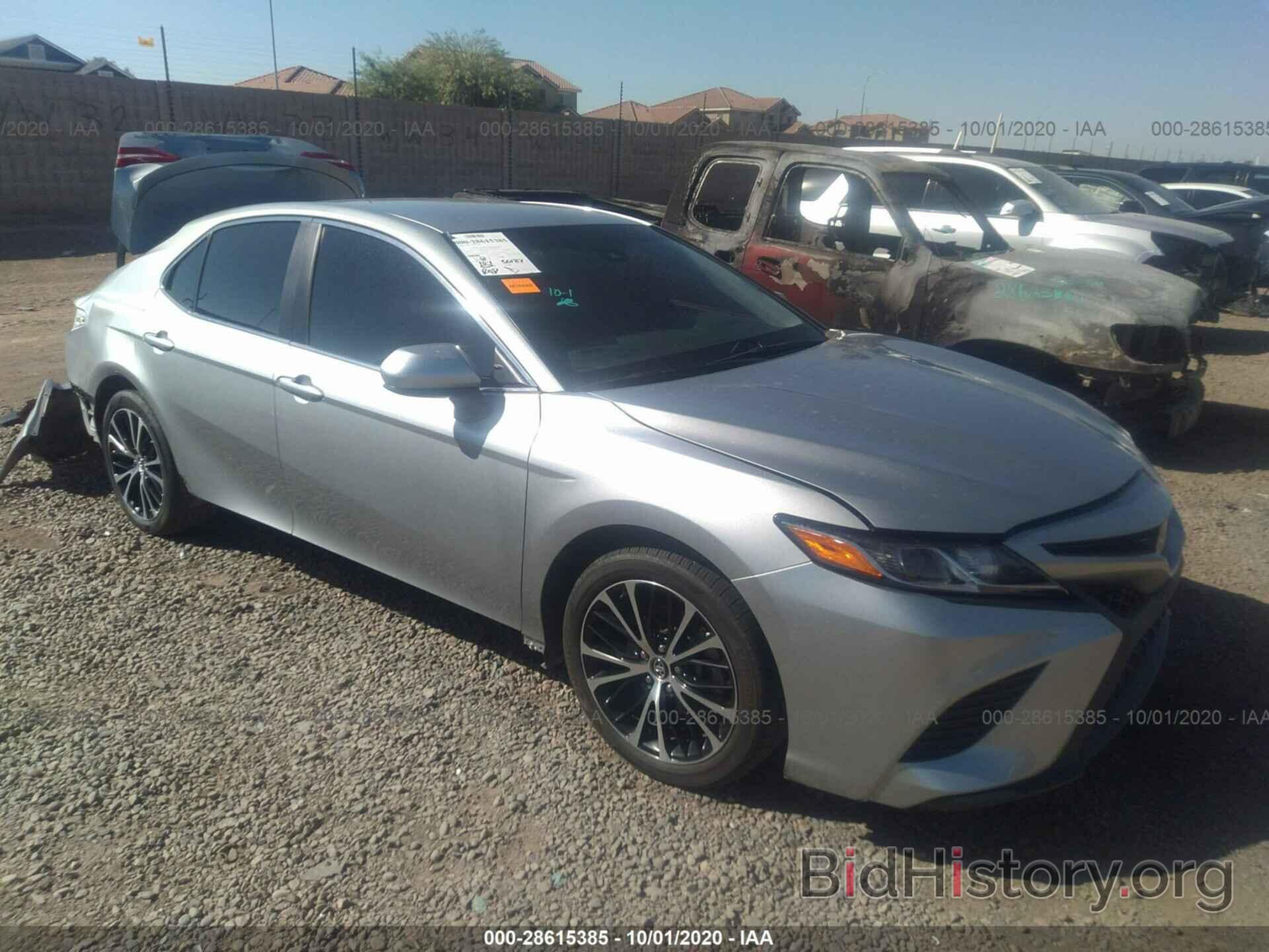 Photo 4T1B11HKXJU646086 - TOYOTA CAMRY 2018