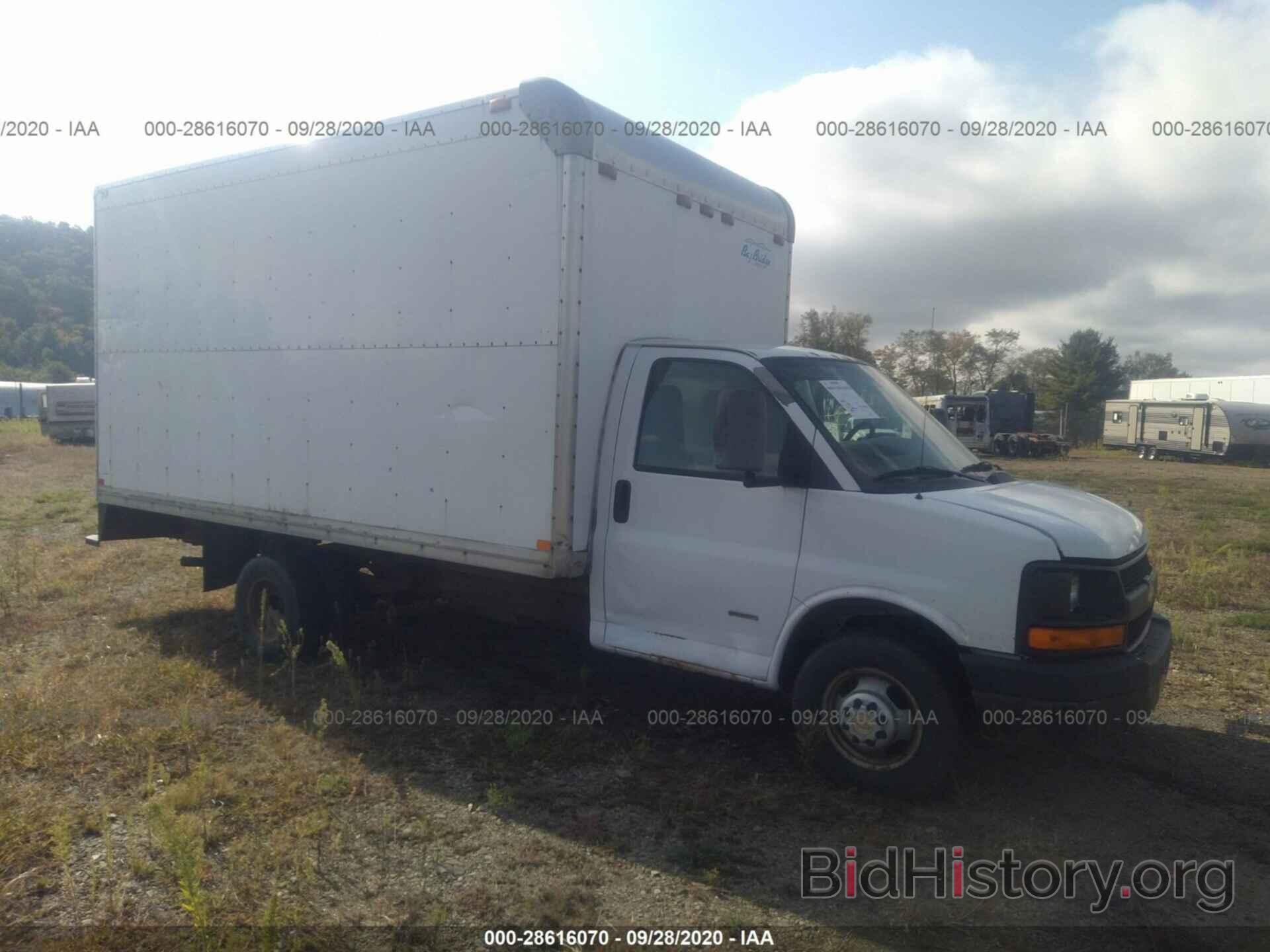 Photo 1GBJG312961189241 - CHEVROLET EXPRESS COMMERCIAL 2006