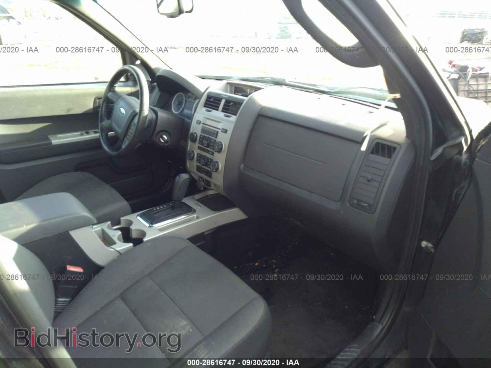 2011 FORD ESCAPE - VIN: 1FMCU0D79BKB96547 - Photo 5
