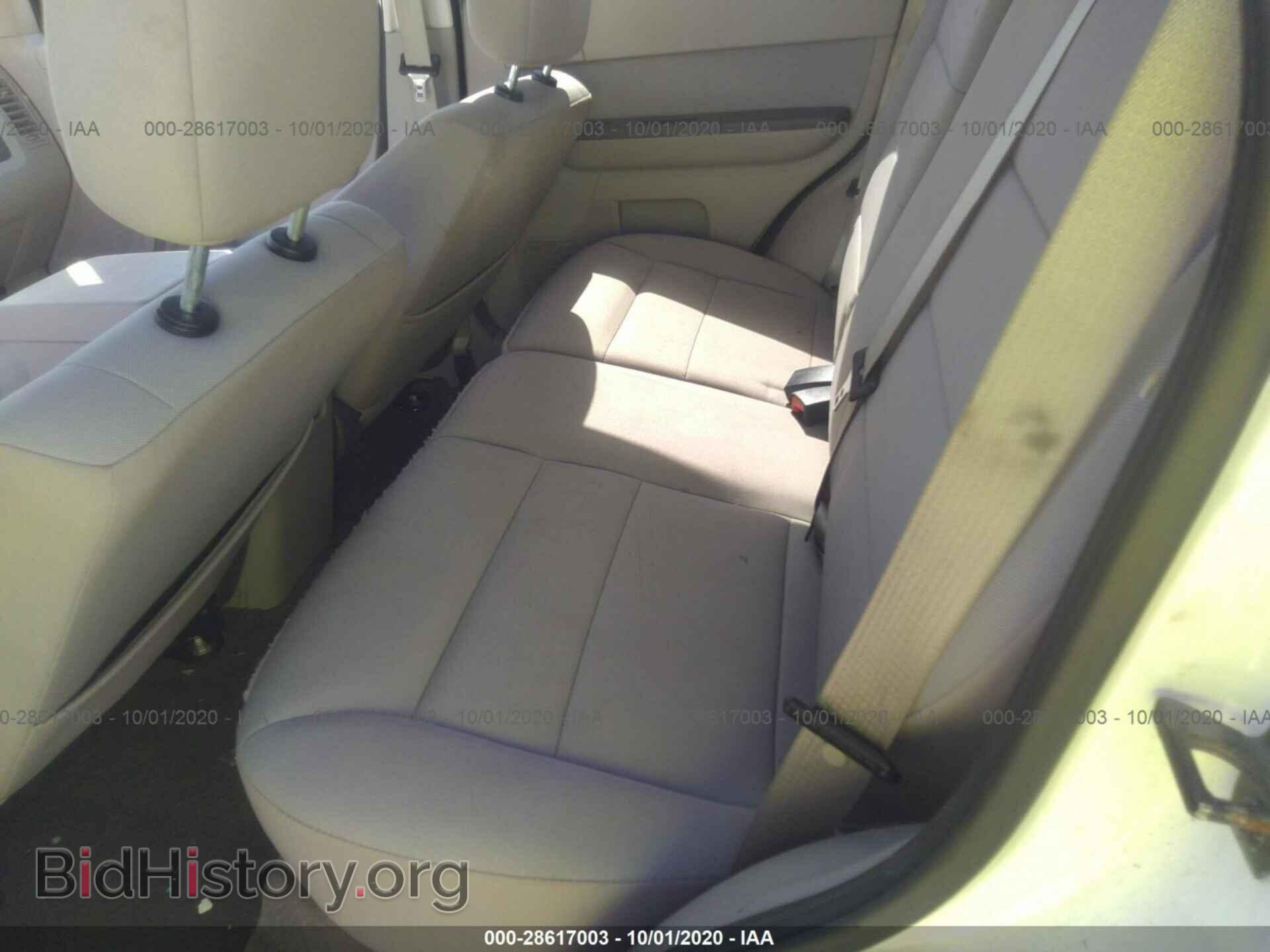 2011 FORD ESCAPE - VIN: 1FMCU0D76BKC54341 - Photo 8