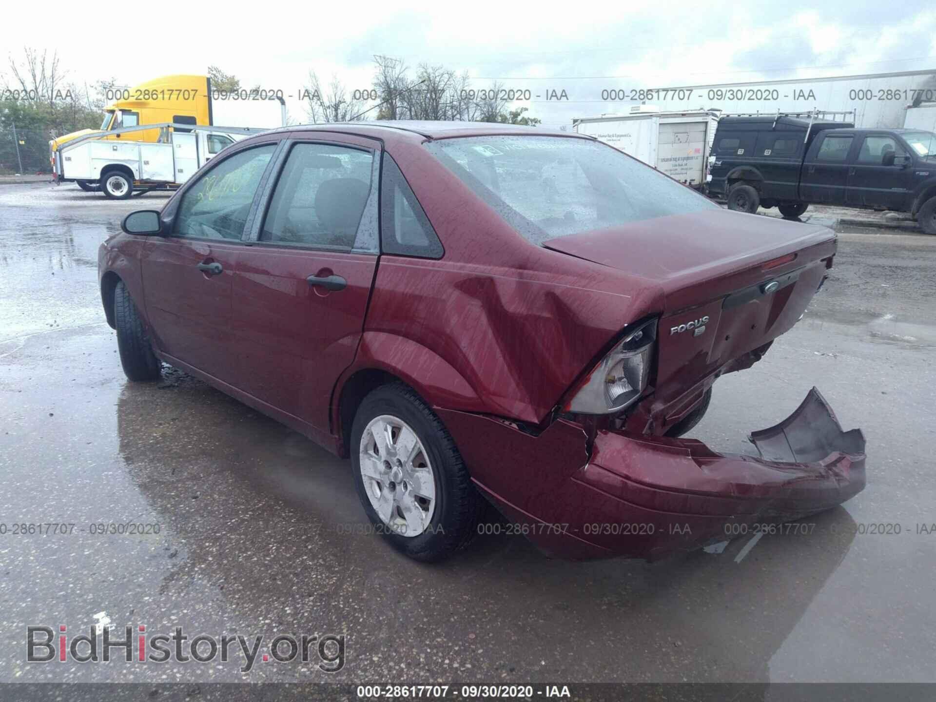 2007 FORD FOCUS - VIN: 1FAFP34N57W252255 - Фото 3