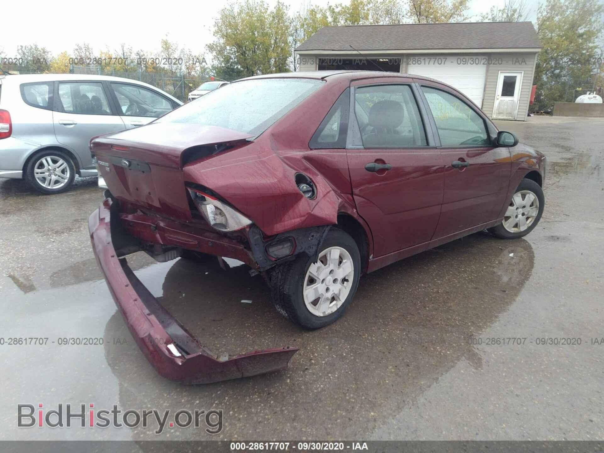 2007 FORD FOCUS - VIN: 1FAFP34N57W252255 - Фото 4