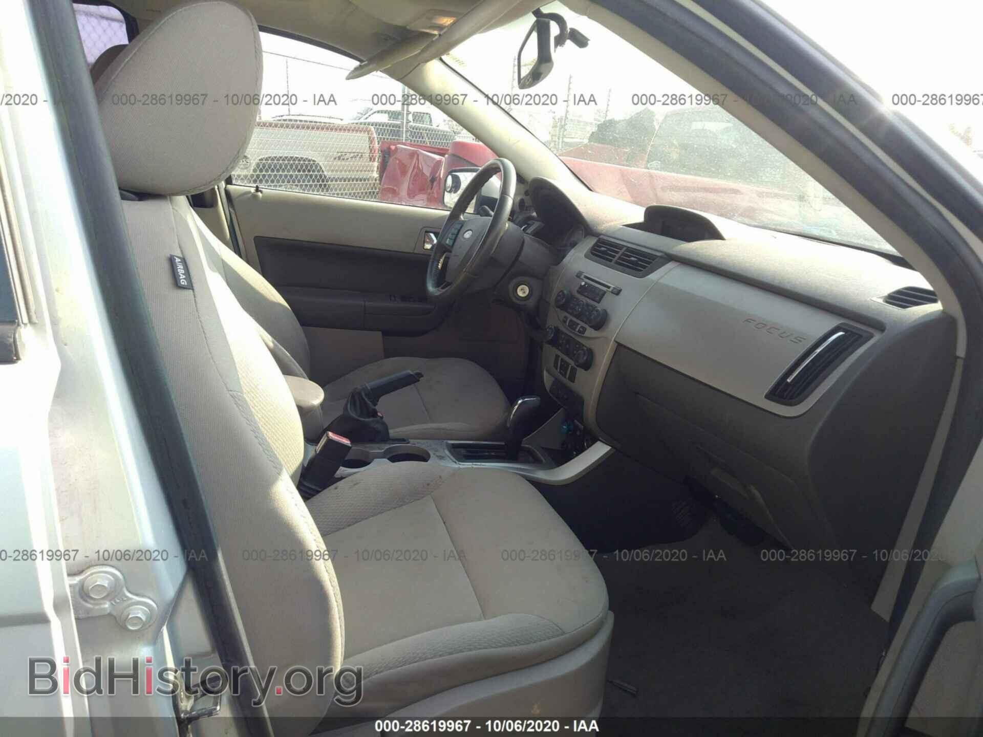 2008 FORD FOCUS - VIN: 1FAHP35N78W181598 - Photo 5