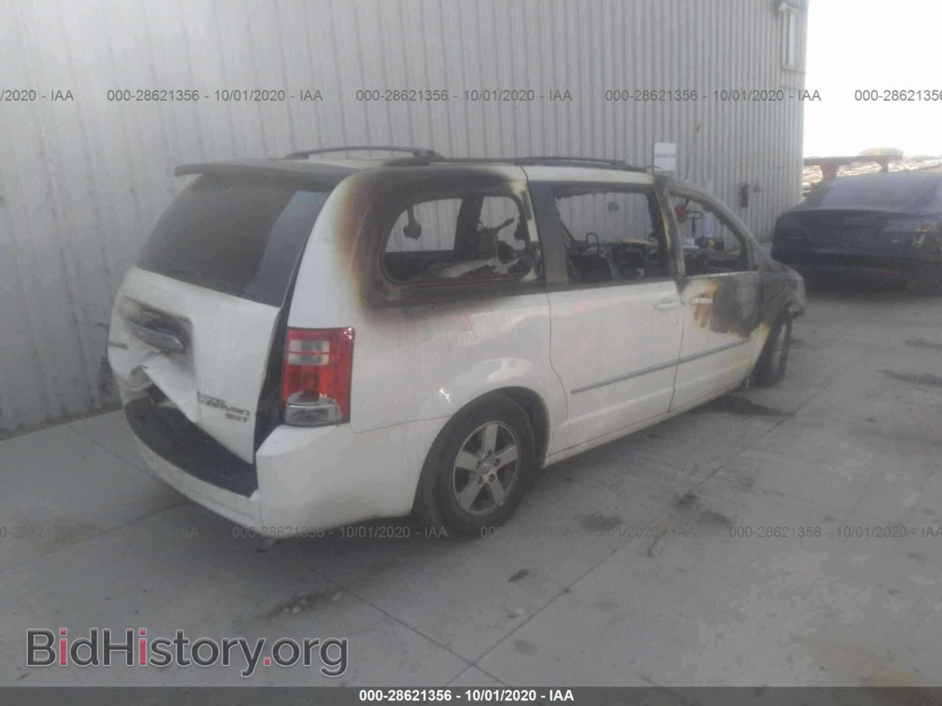2010 DODGE GRAND CARAVAN - VIN: 2D4RN5D16AR283037 - Фото 4