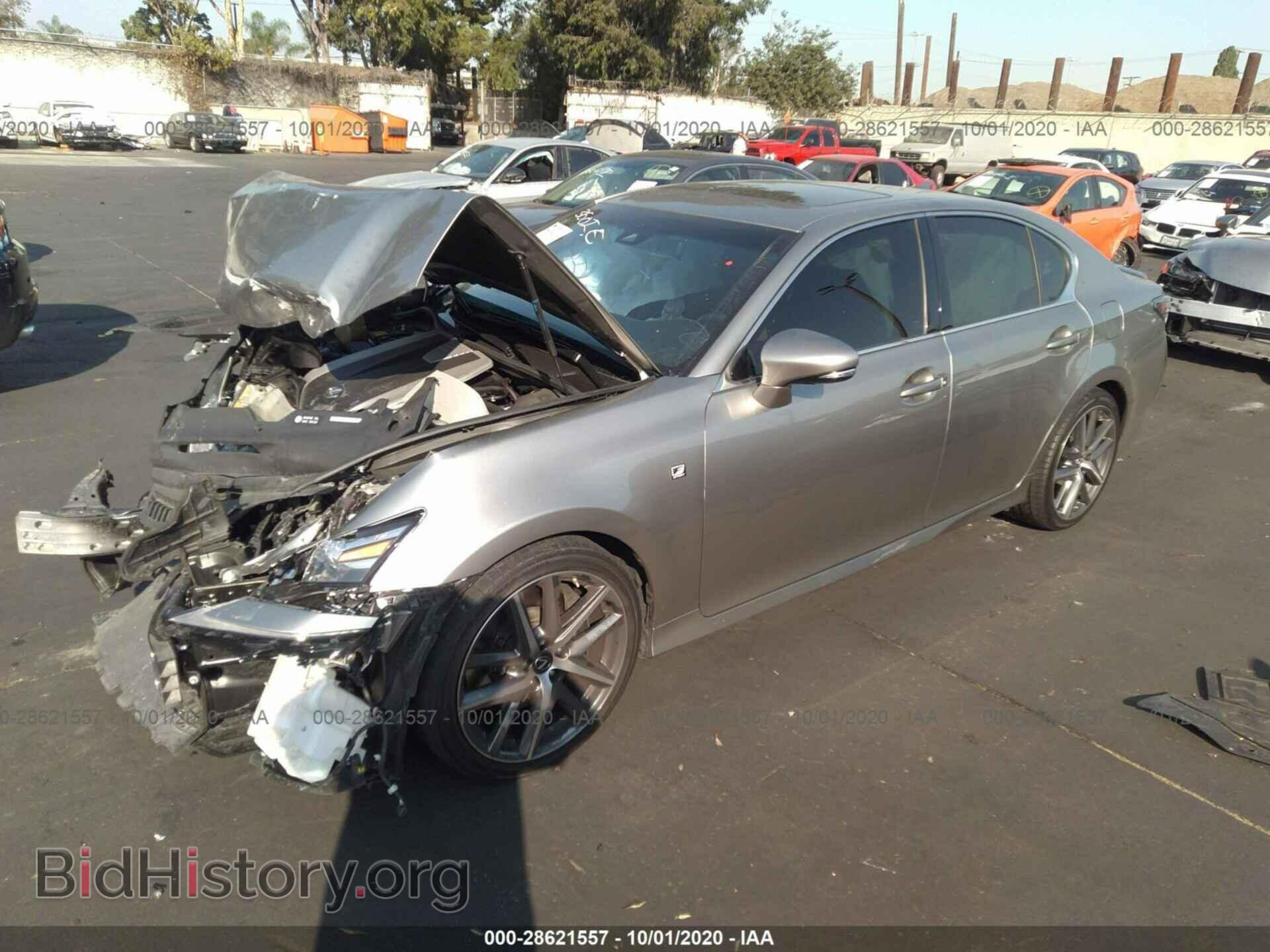 2018 LEXUS GS - VIN: JTHBZ1BL4JA016367 - Photo 2