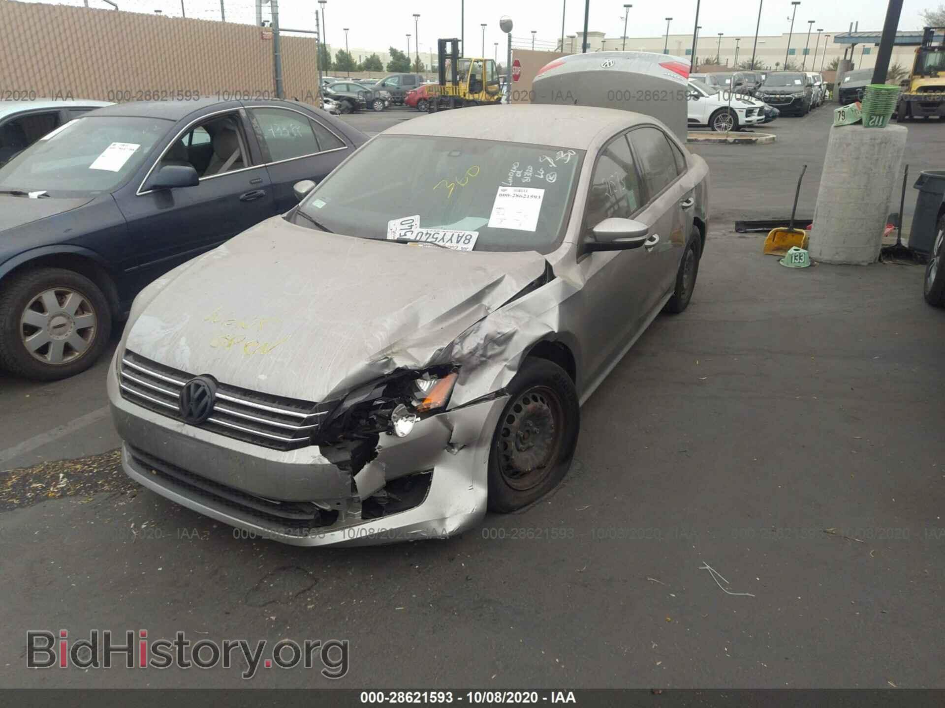 2014 VOLKSWAGEN PASSAT - VIN: 1VWAT7A31EC112449 - Фото 2