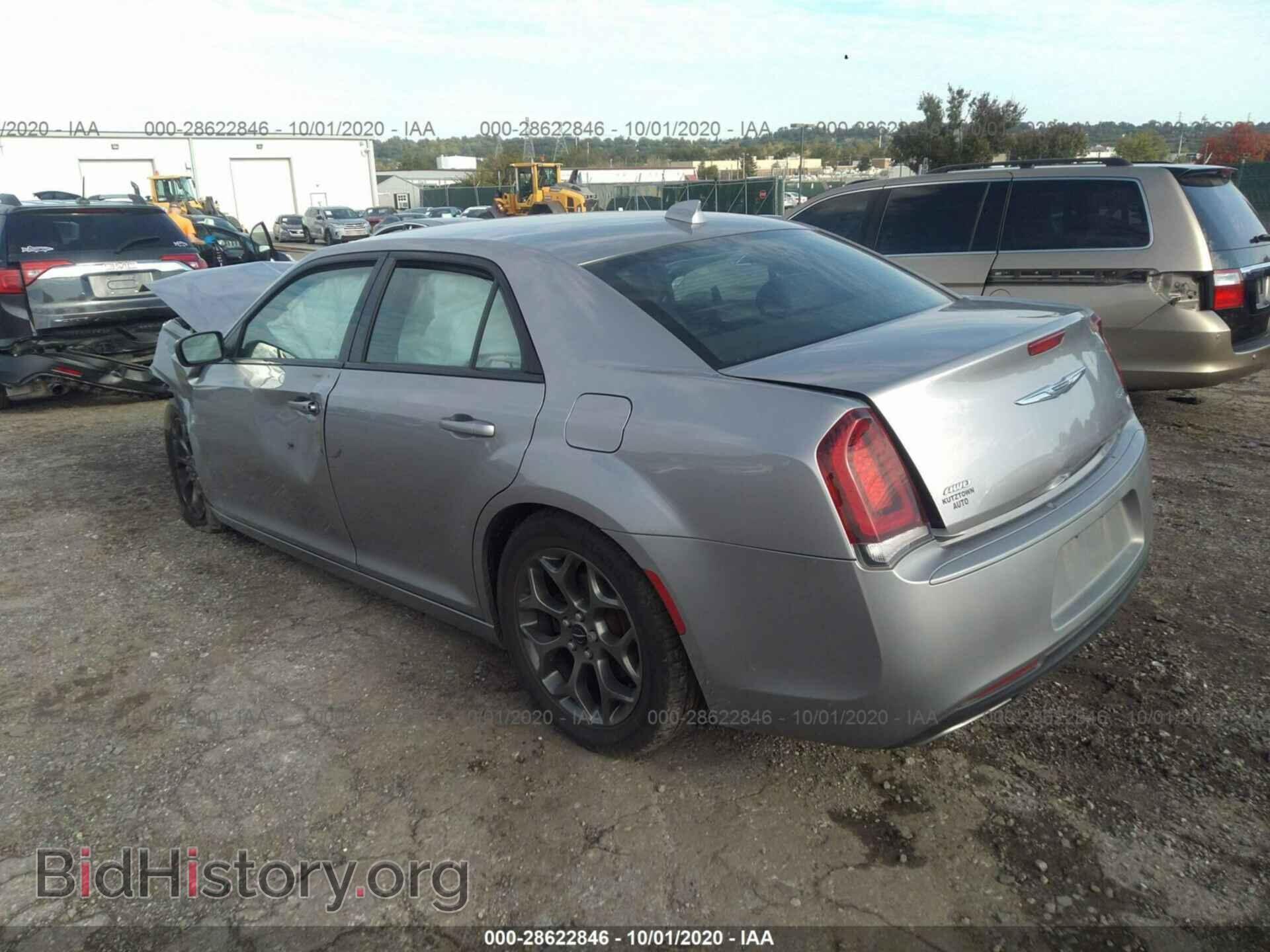 2016 CHRYSLER 300 - VIN: 2C3CCAGG9GH244415 - Фото 3