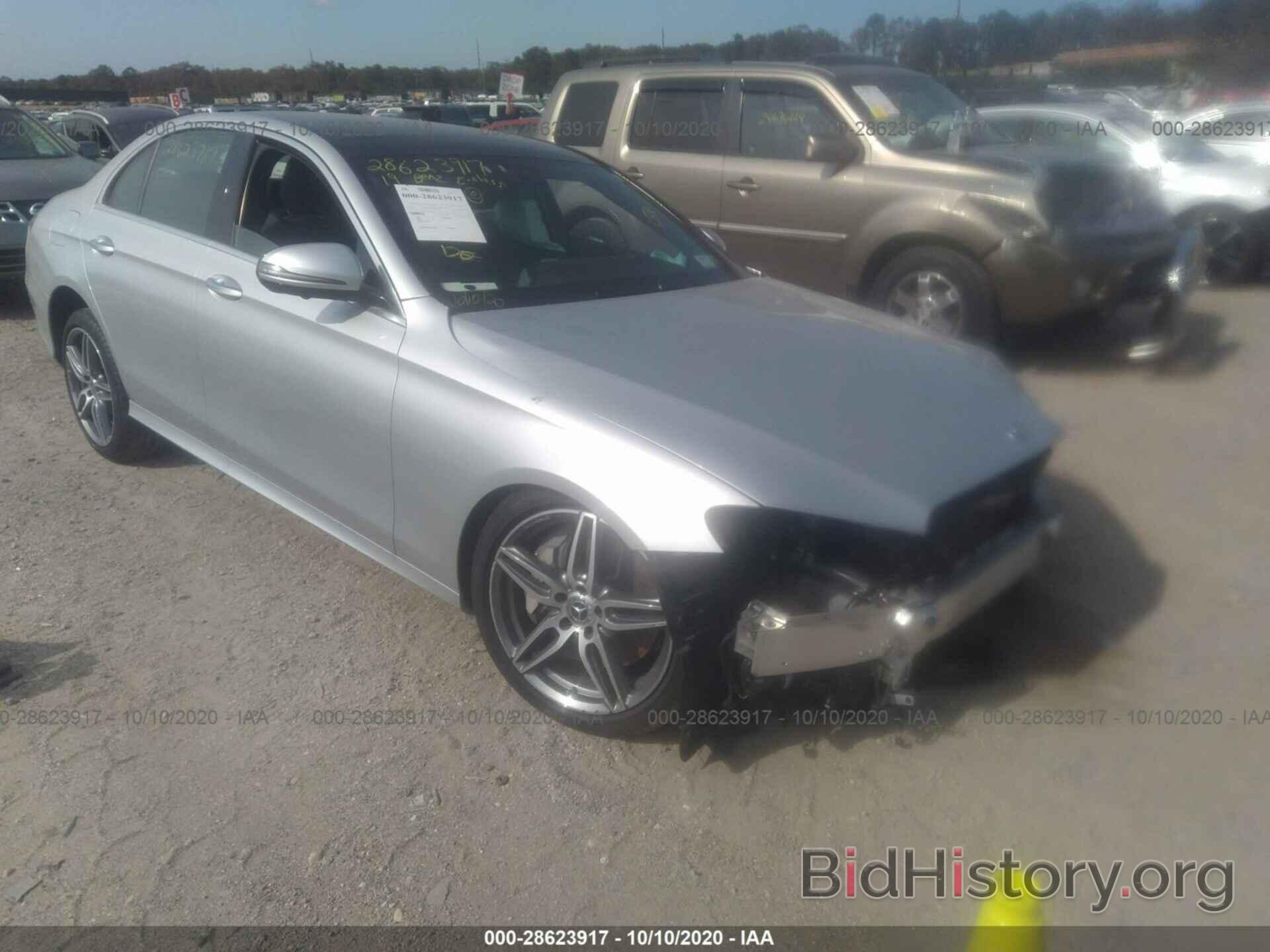 Photo WDDZF4KB4KA620641 - MERCEDES-BENZ E-CLASS 2019