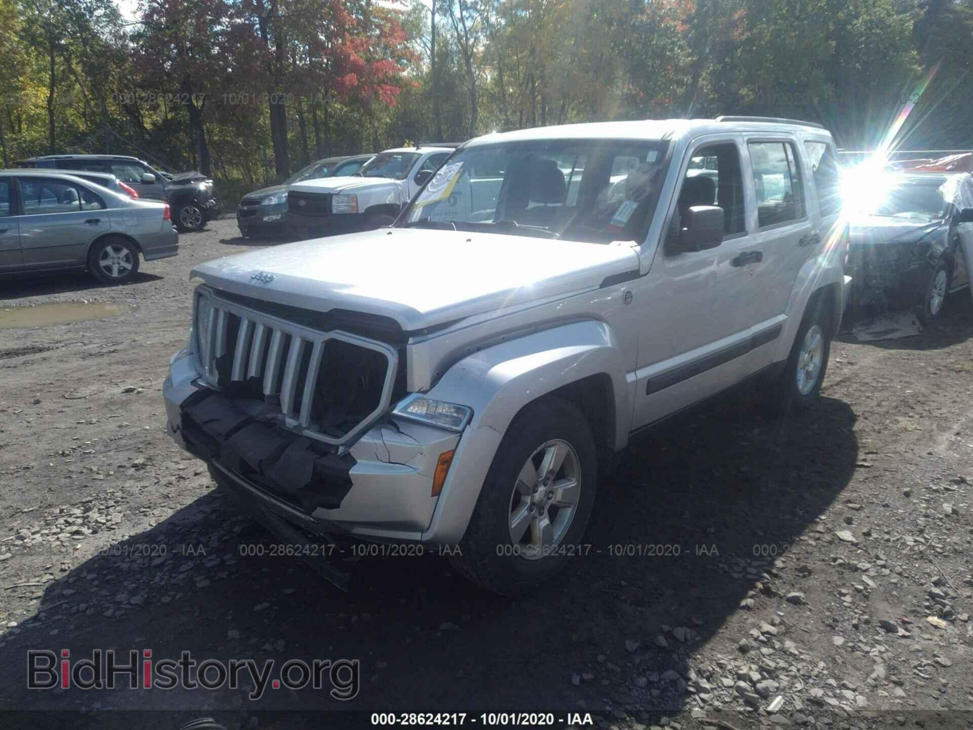 2011 JEEP LIBERTY - VIN: 1J4PN2GK1BW564527 - Фото 2