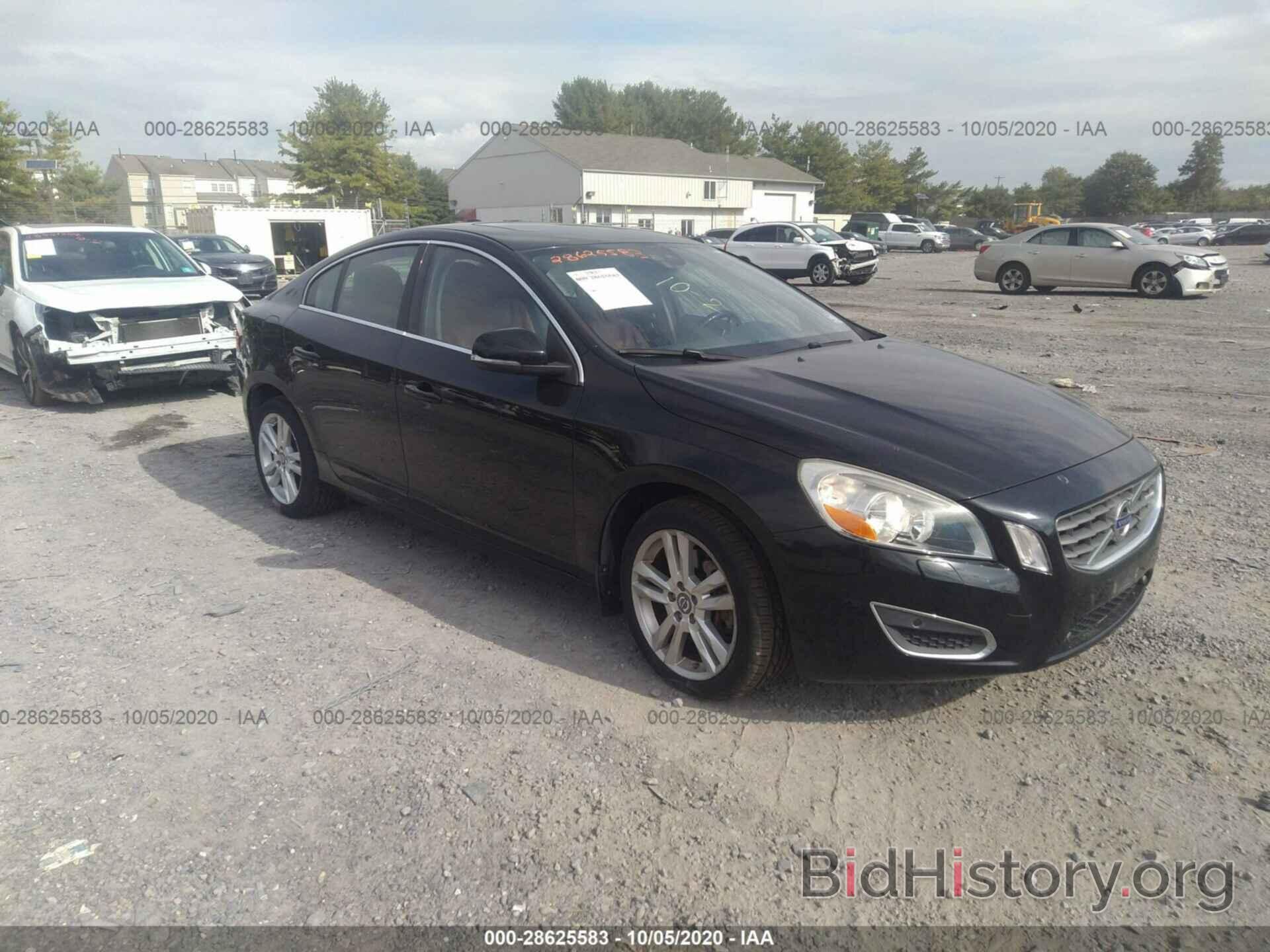 Photo YV1622FS9C2118706 - VOLVO S60 2012