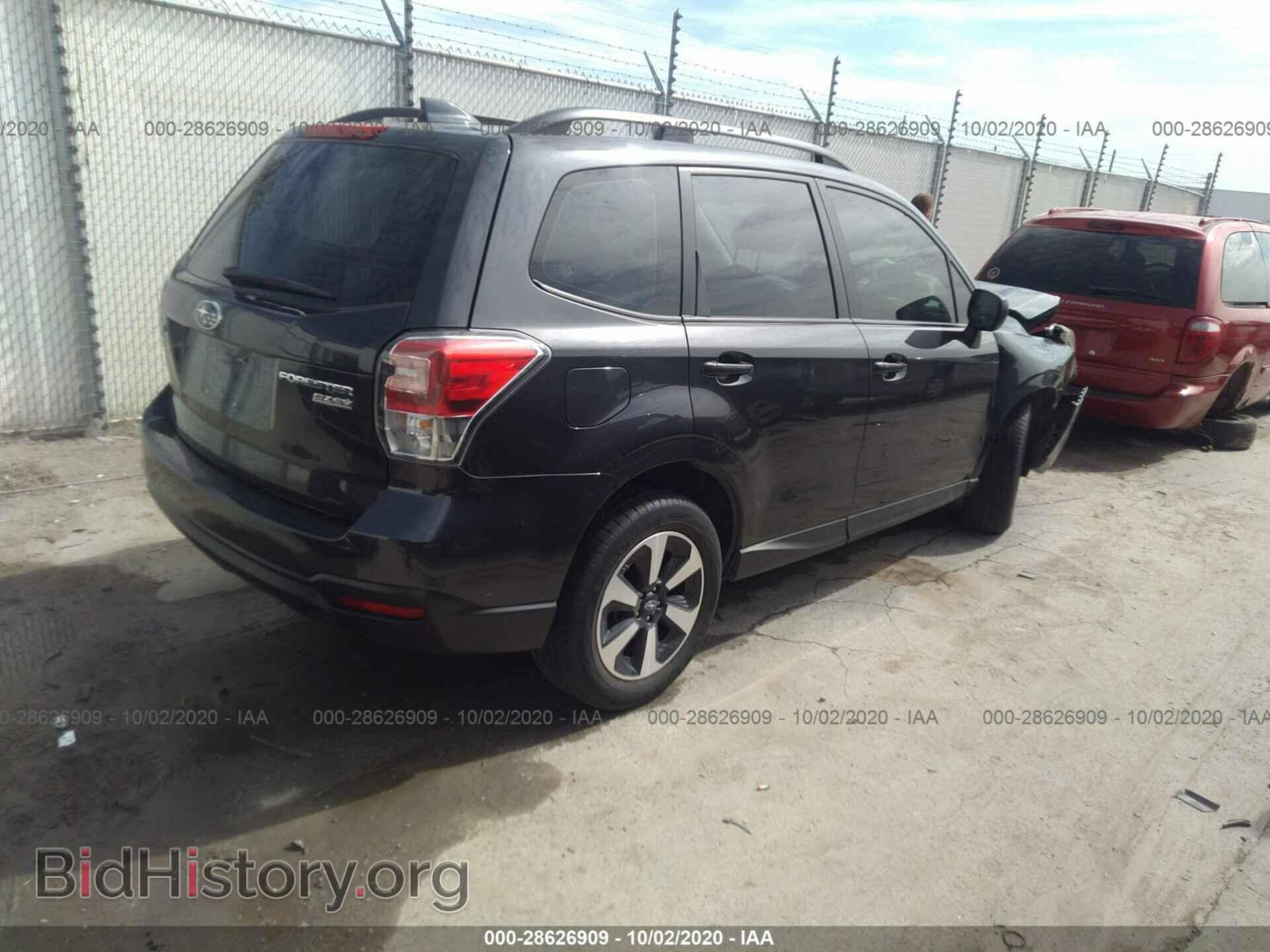2017 SUBARU FORESTER - VIN: JF2SJABC8HH417643 - Фото 4