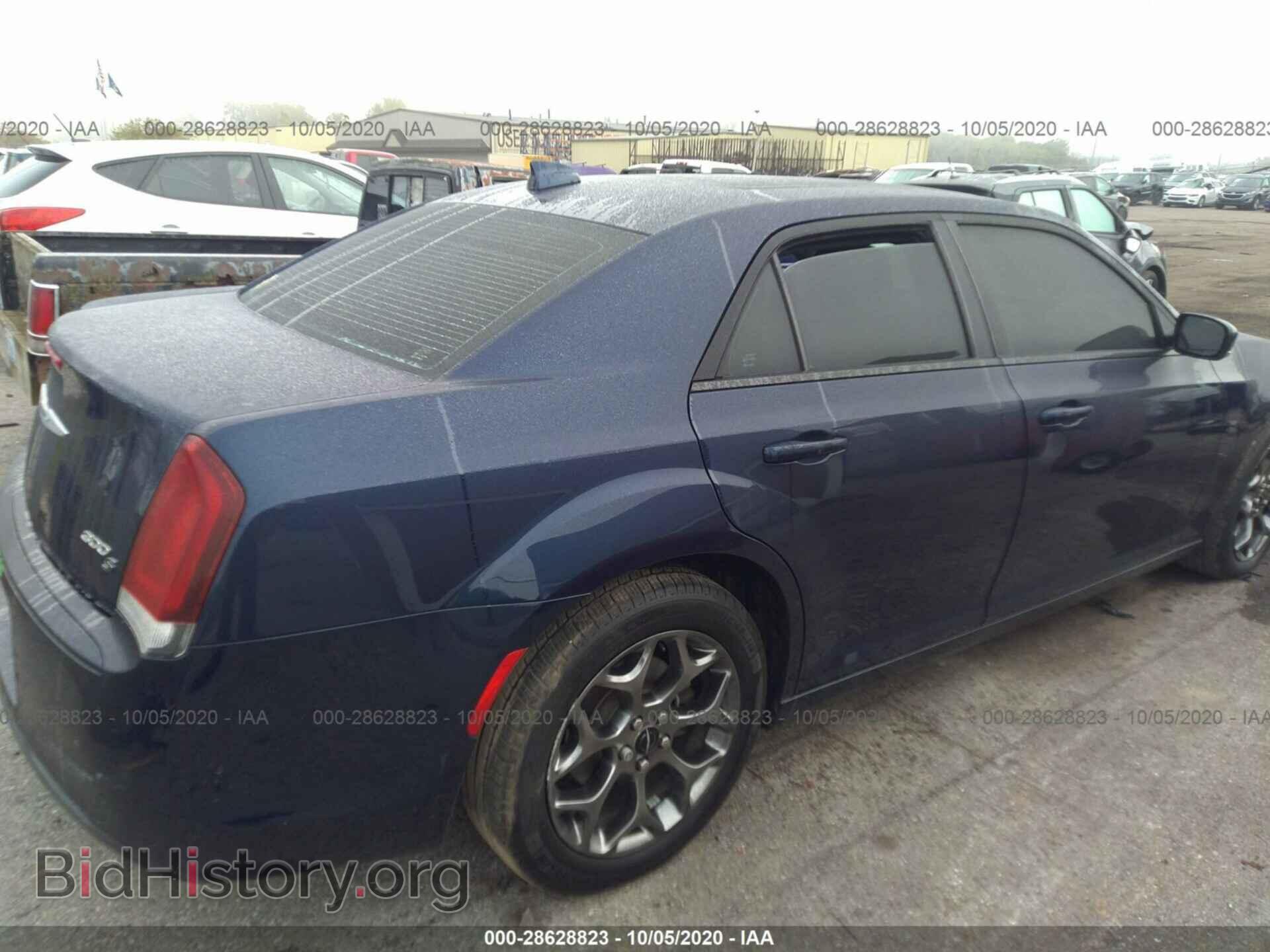 2017 CHRYSLER 300 - VIN: 2C3CCAGG3HH512635 - Photo 4