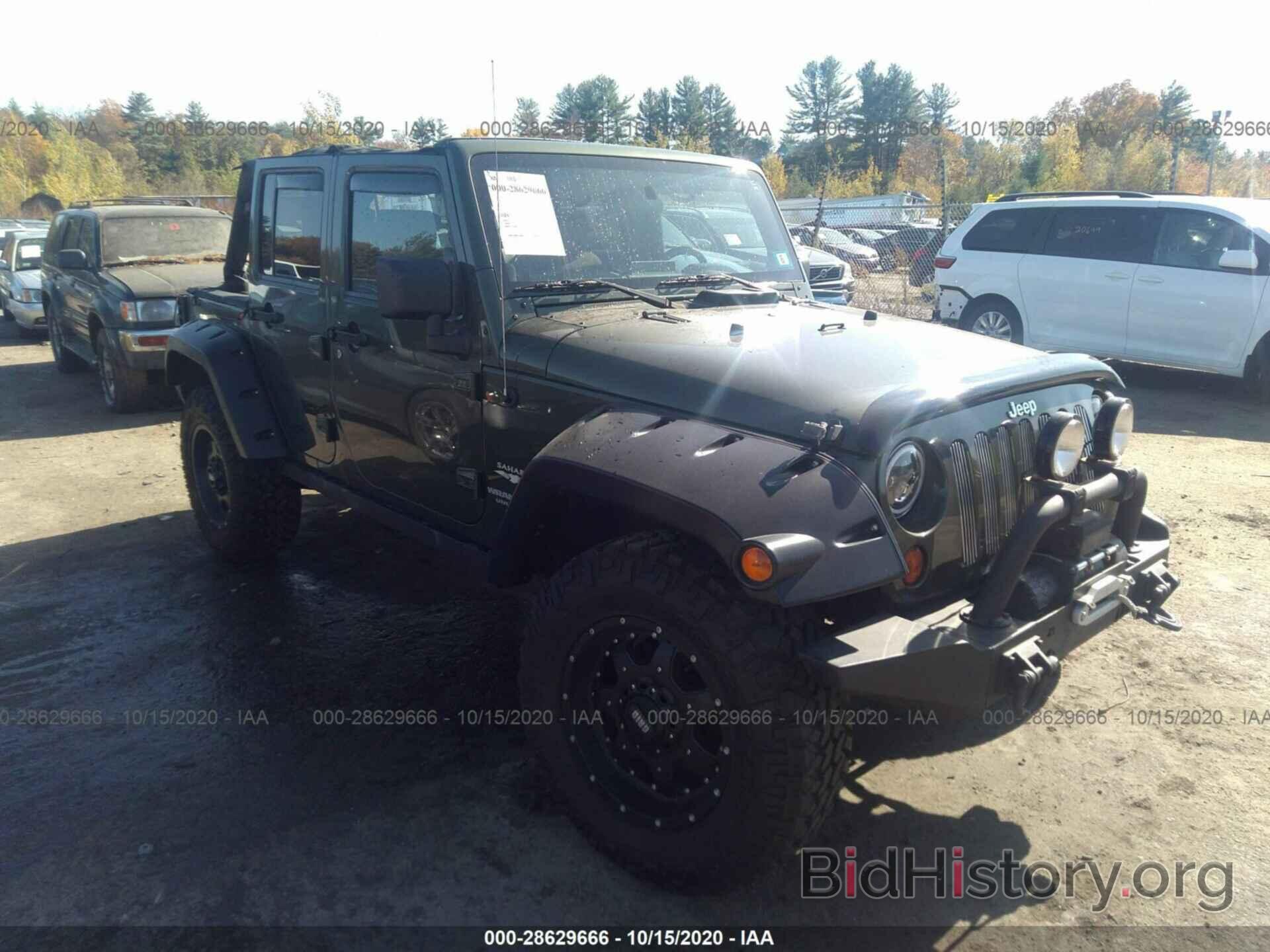 Photo 1J4GA59168L619582 - JEEP WRANGLER 2008