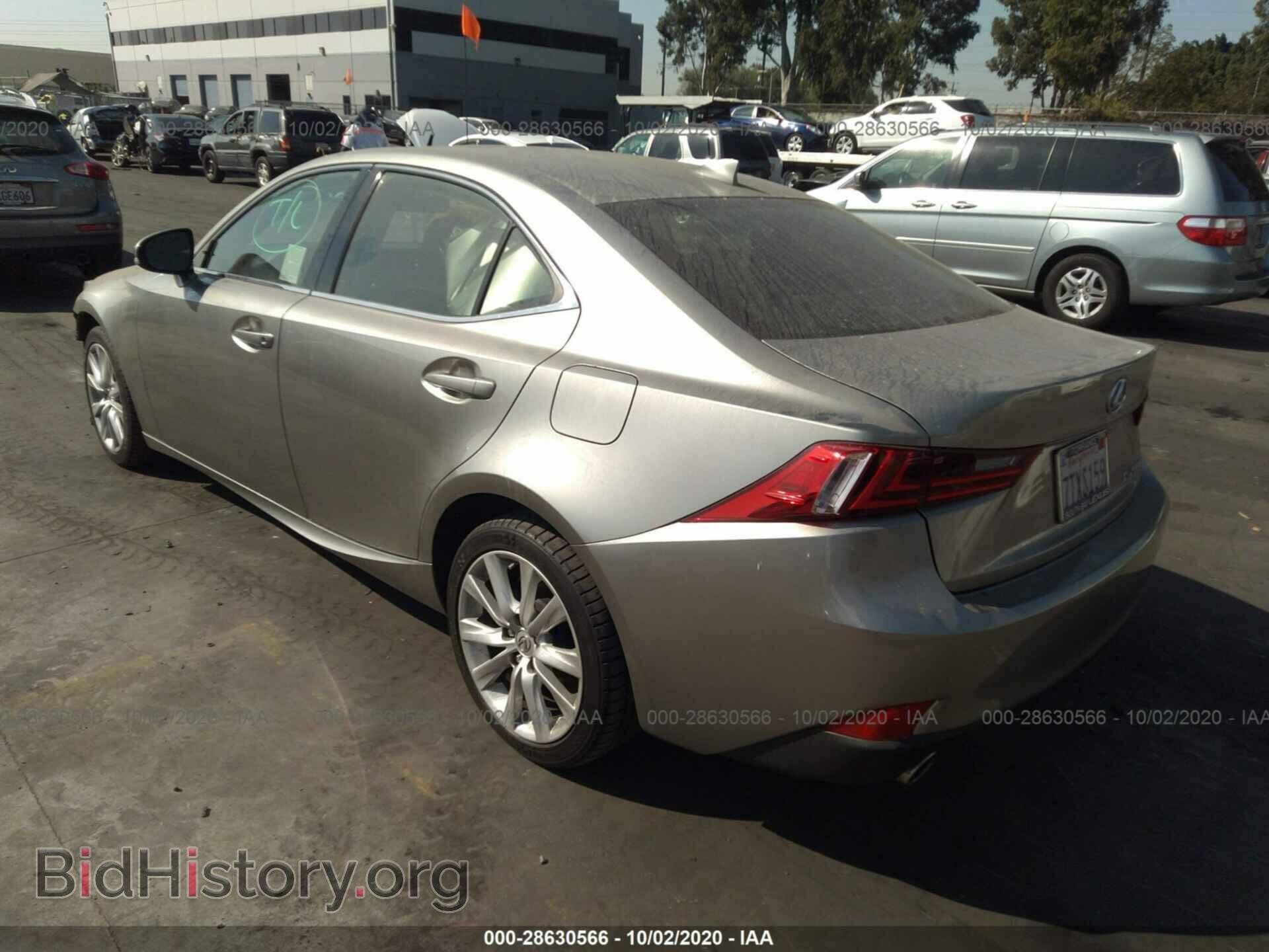 2016 LEXUS IS 200T - VIN: JTHBA1D23G5027986 - Фото 3