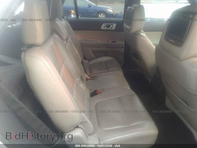 2011 Ford EXPLORER (VIN 1FMHK8F82BGA76981) — фото 8 из 12