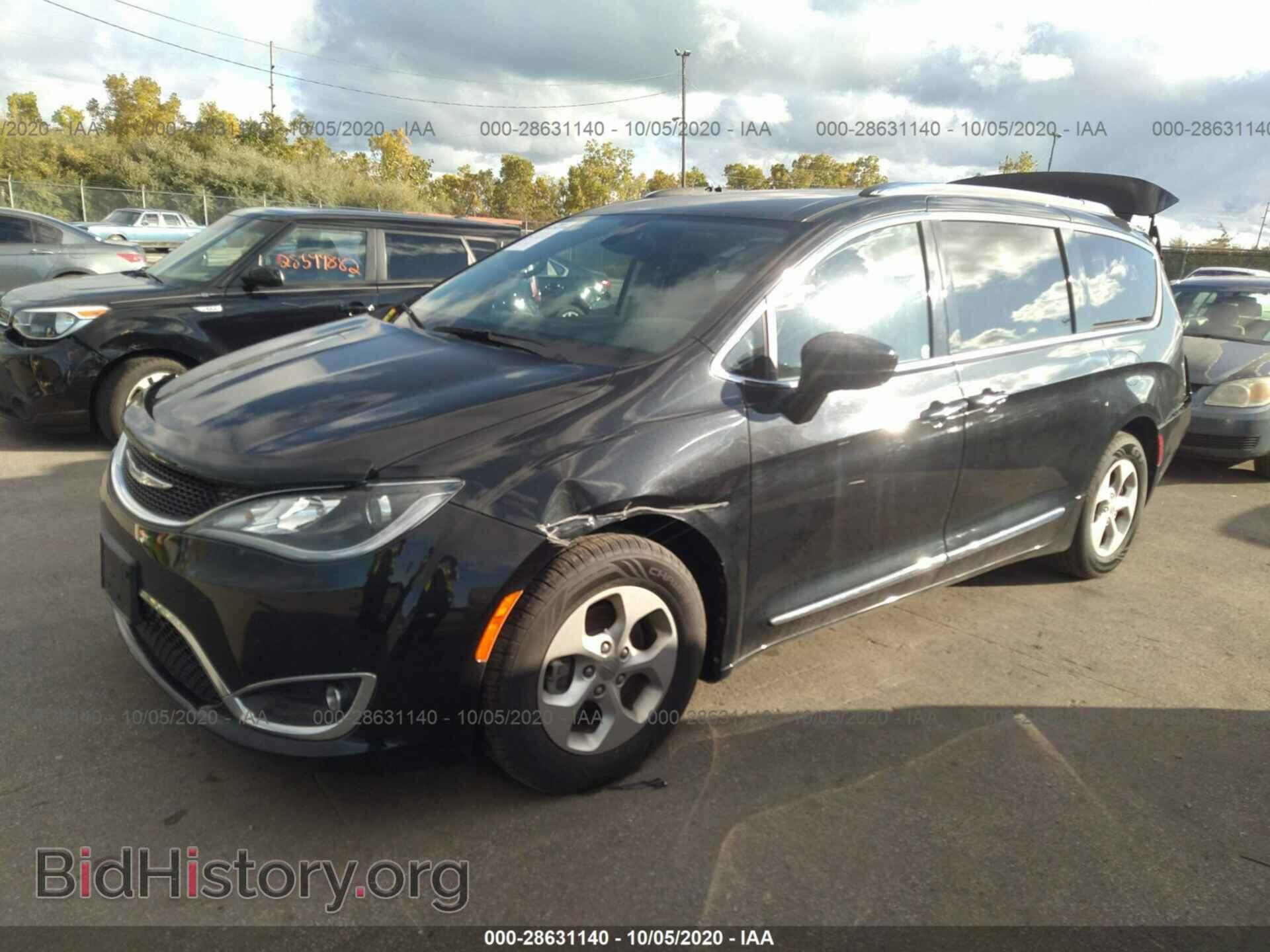 2017 CHRYSLER PACIFICA - VIN: 2C4RC1EG8HR555841 - Фото 2