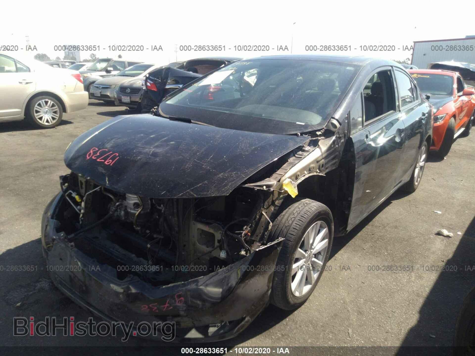 2012 HONDA CIVIC SDN - VIN: 2HGFB2F96CH565733 - Фото 2