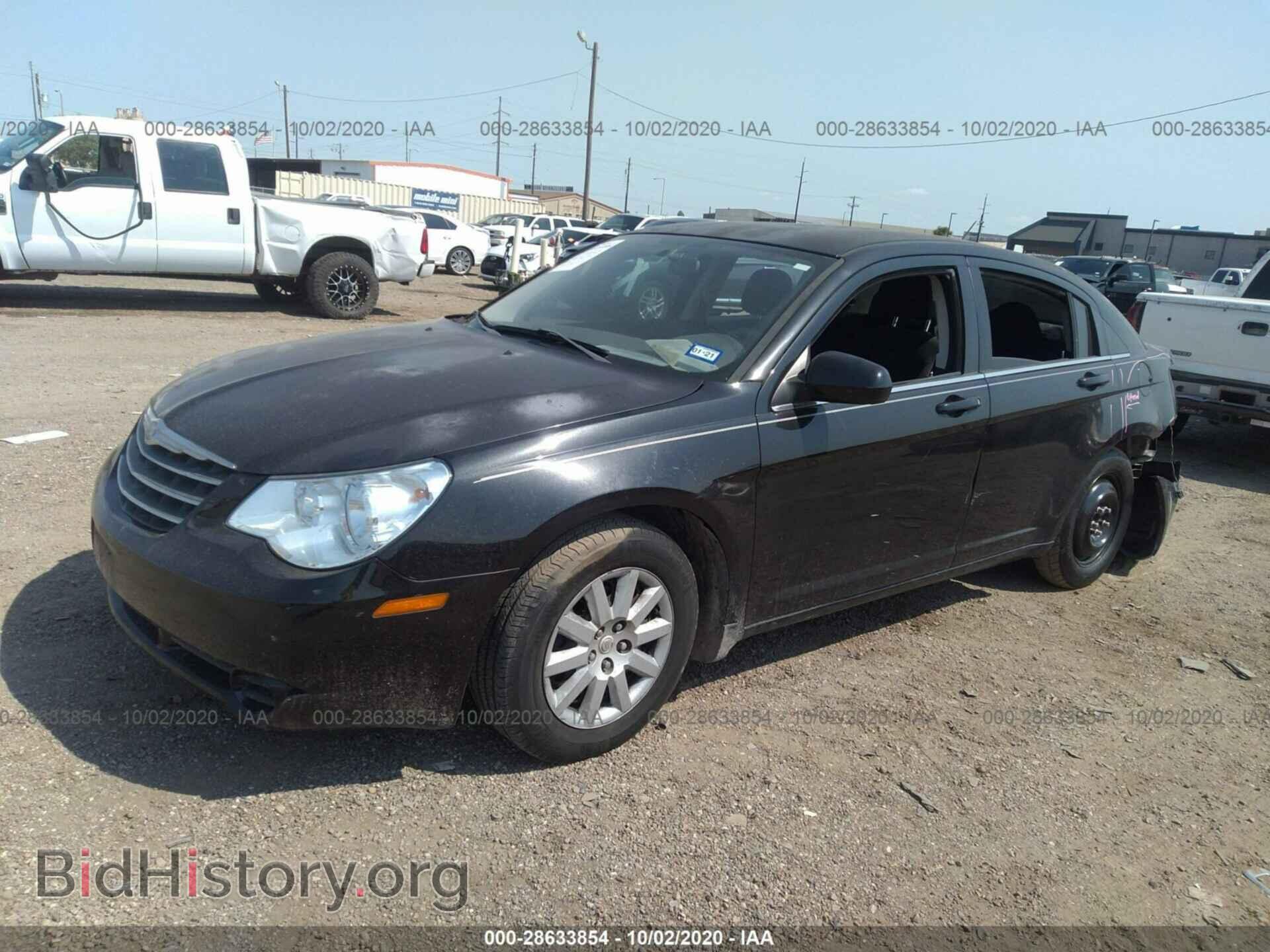 2010 CHRYSLER SEBRING - VIN: 1C3CC4FB1AN213276 - Фото 2