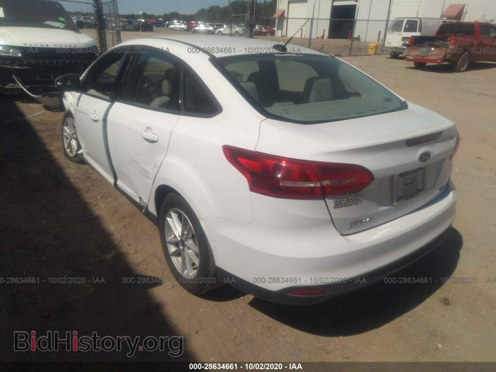 2017 FORD FOCUS - VIN: 1FADP3F2XHL247663 - Фото 3