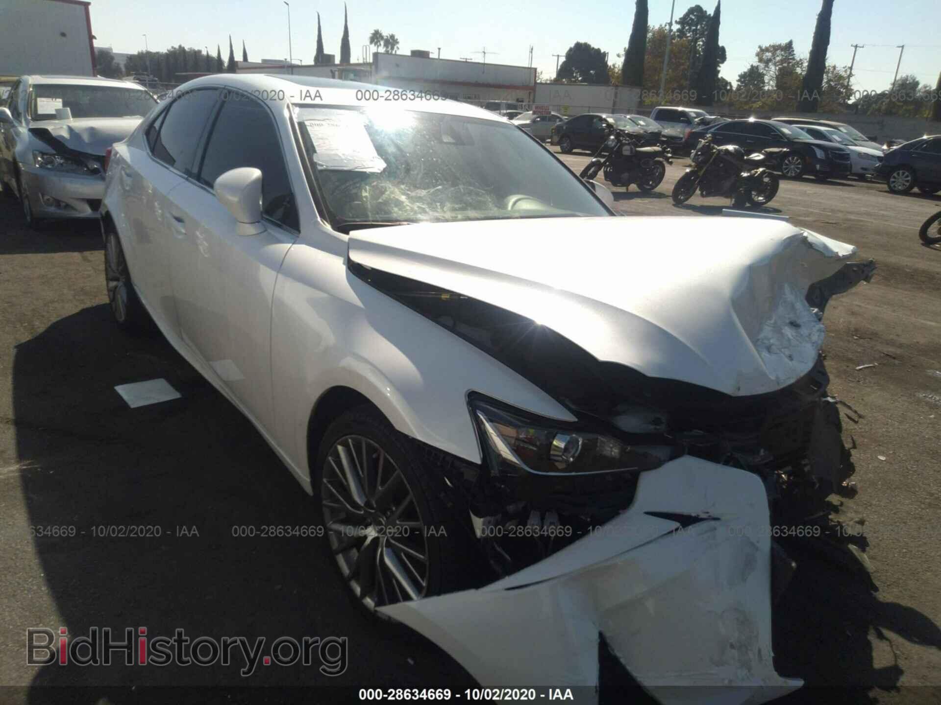 Photo JTHBA1D21H5048532 - LEXUS IS 2017