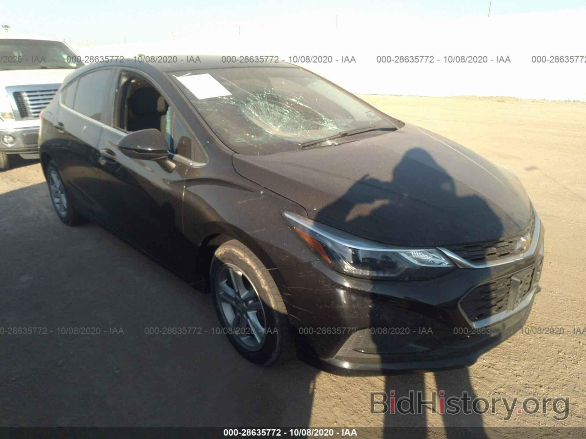 Photo 3G1BE6SM6JS560315 - CHEVROLET CRUZE 2018