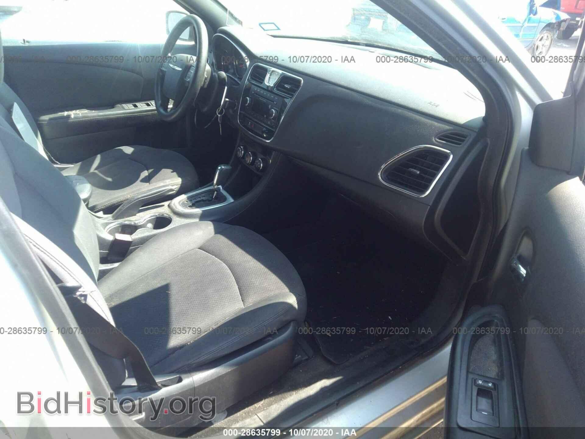 2012 CHRYSLER 200 - VIN: 1C3CCBAB6CN282513 - Фото 5