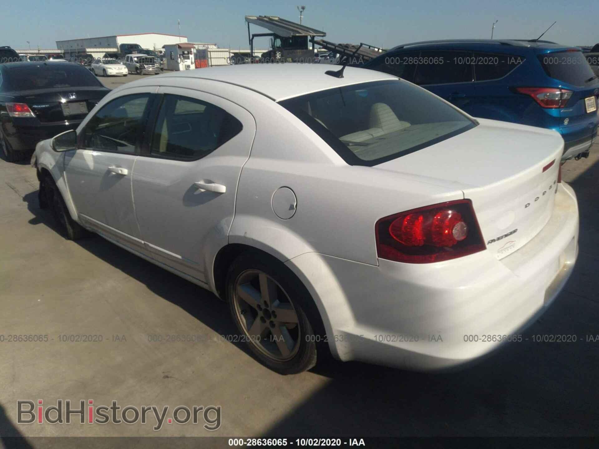 2011 DODGE AVENGER - VIN: 1B3BD1FB8BN558830 - Фото 3