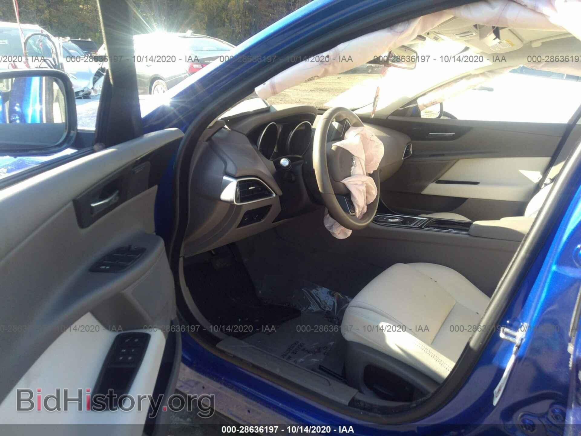 2017 JAGUAR XE - VIN: SAJAJ4BVXHA973752 - Фото 5