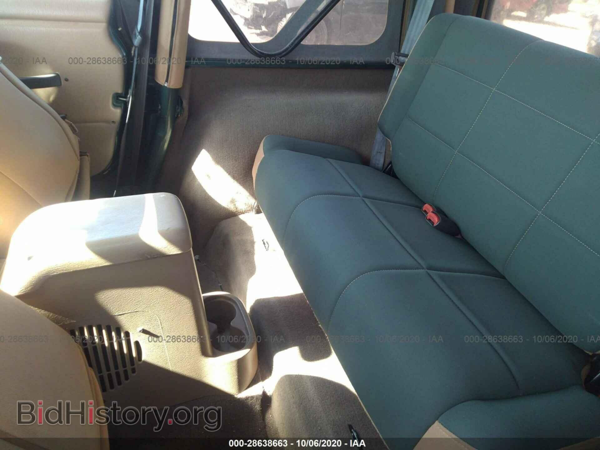 2000 JEEP WRANGLER - VIN: 1J4FA59S7YP792993 - Фото 8