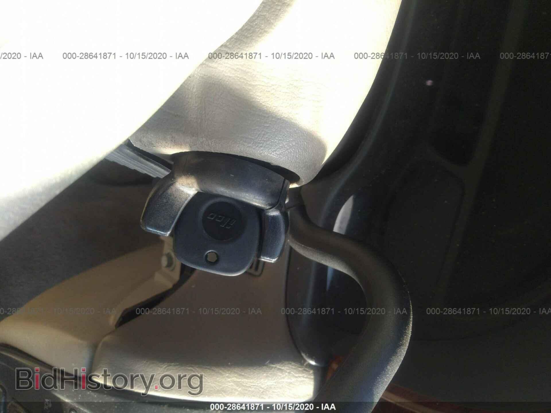 2004 CADILLAC DEVILLE - VIN: 1G6KD54Y44U142329 - Photo 11