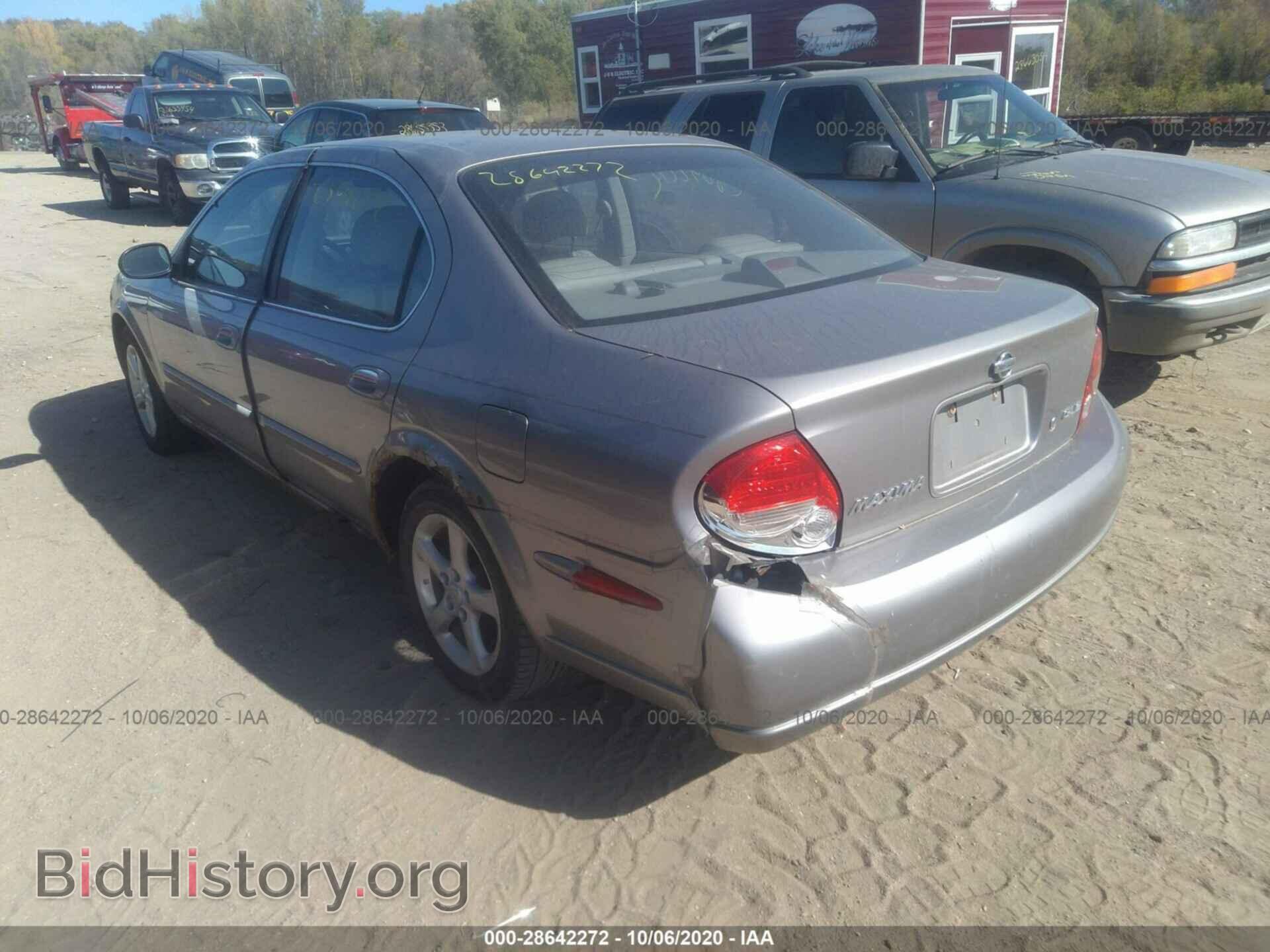 2000 NISSAN MAXIMA - VIN: JN1CA31D9YT550128 - Фото 3