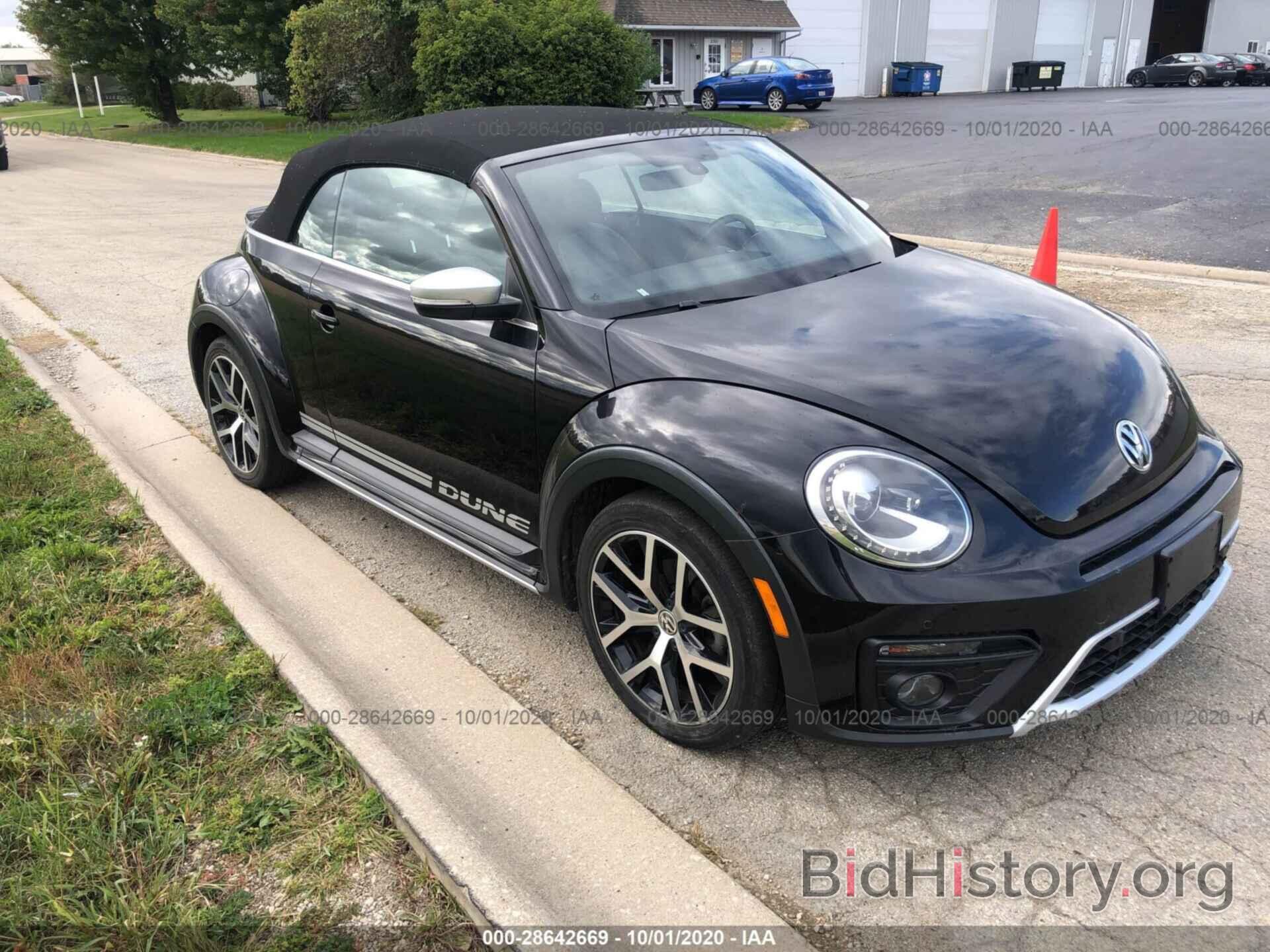 Photo 3VWT17AT5HM808085 - VOLKSWAGEN BEETLE CONVERTIBLE 2017