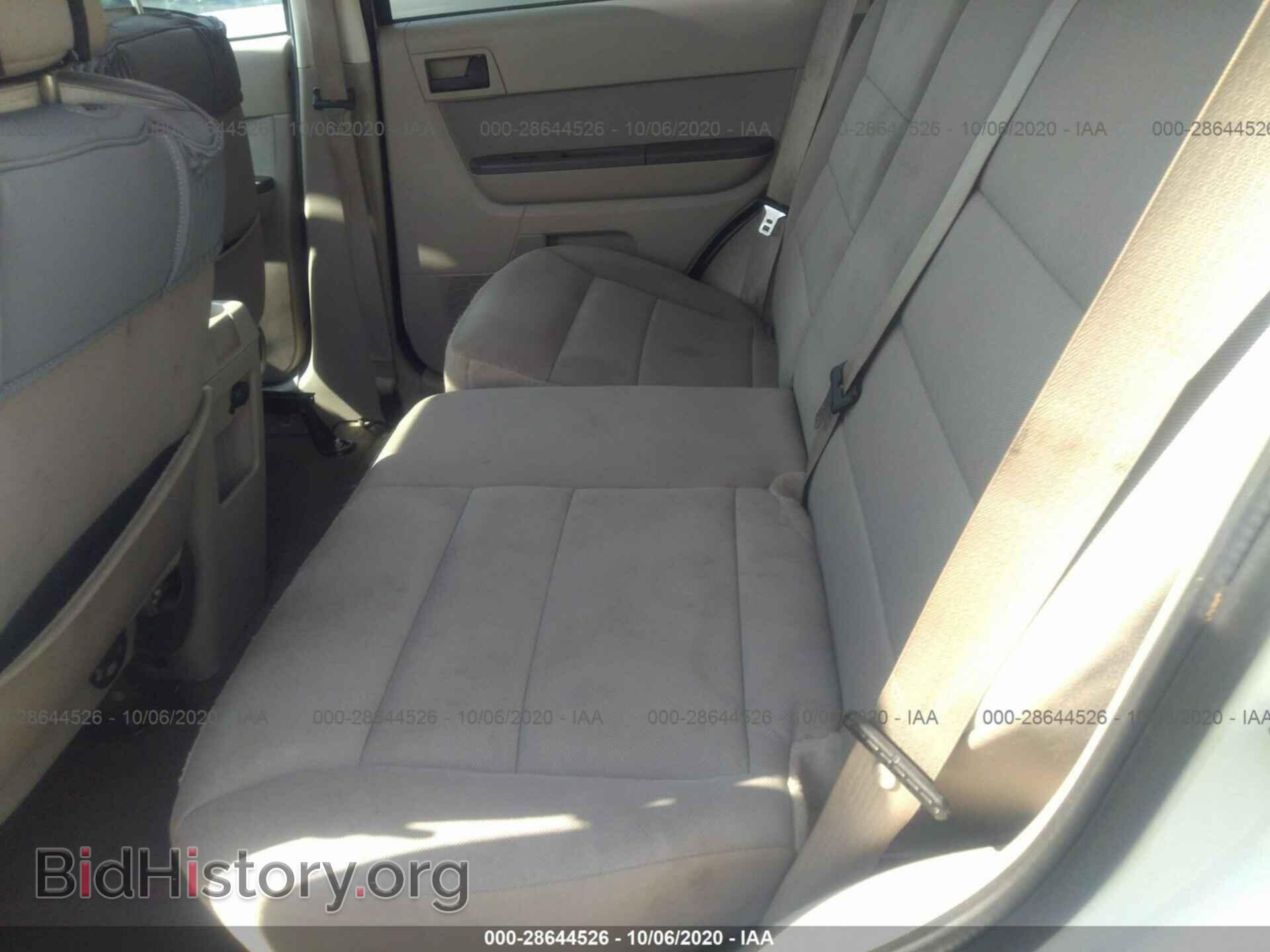 2011 FORD ESCAPE - VIN: 1FMCU9DG4BKA57477 - Photo 8