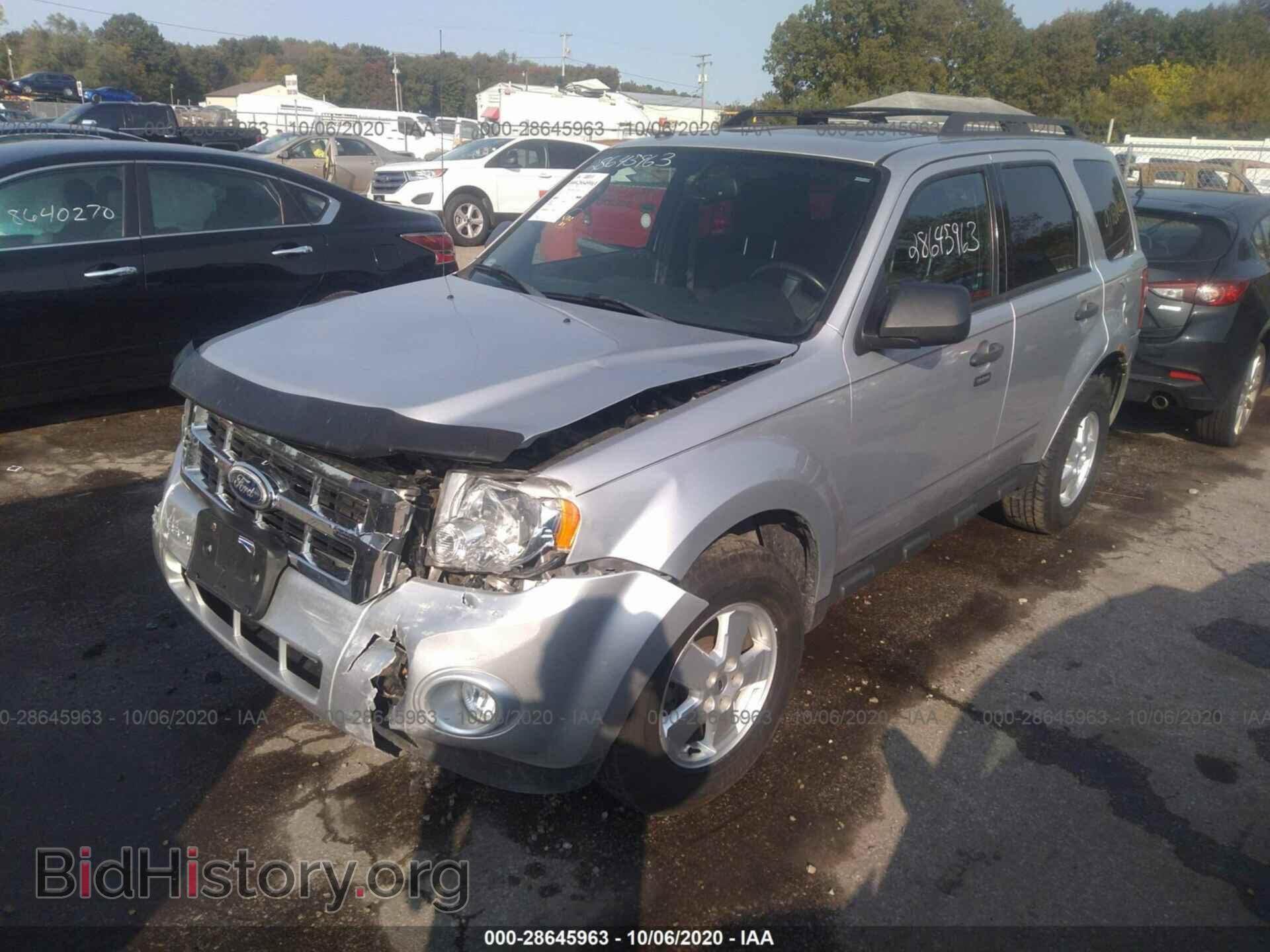 2012 FORD ESCAPE - VIN: 1FMCU0D77CKC15582 - Photo 2