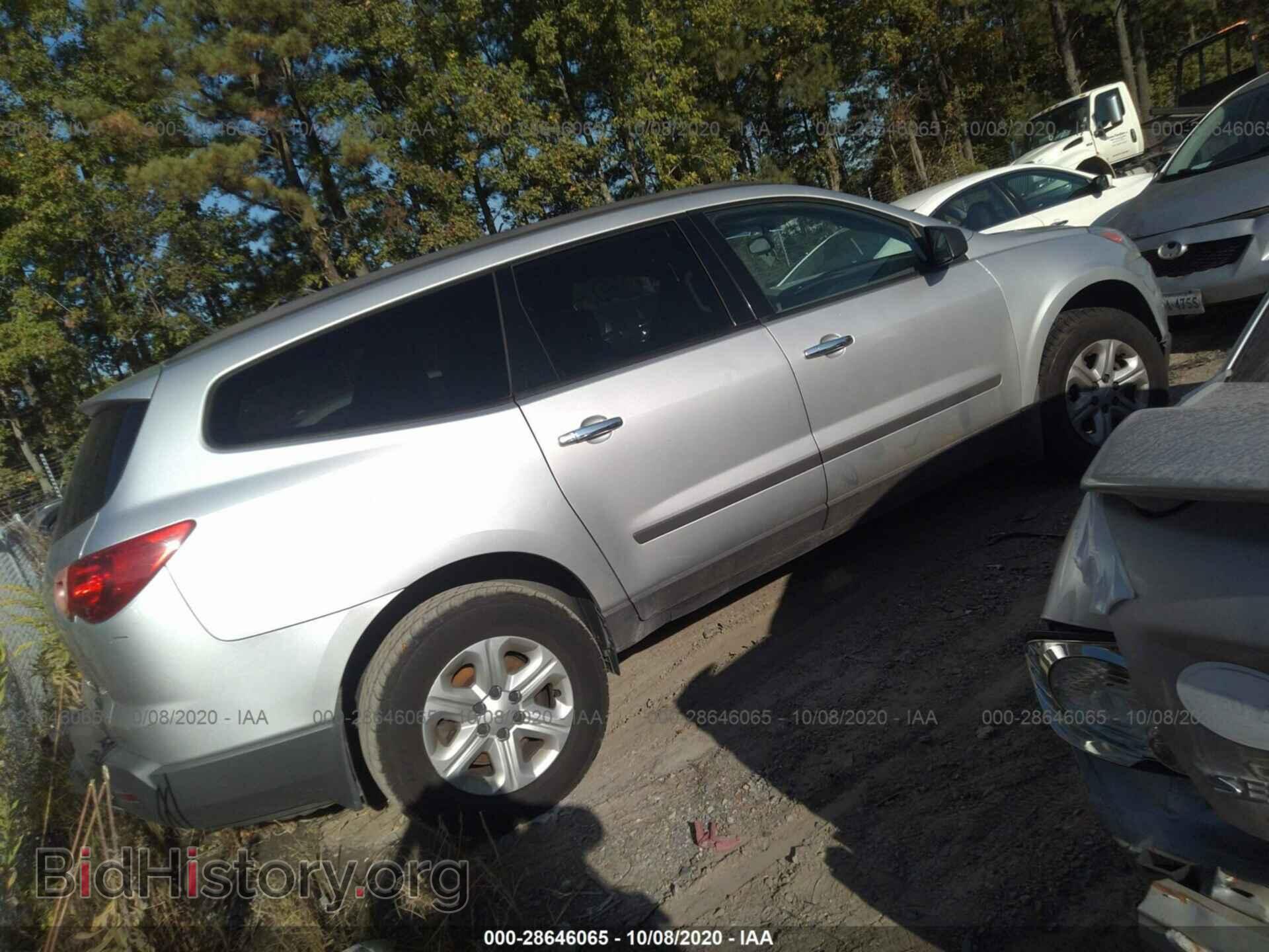2012 CHEVROLET TRAVERSE - VIN: 1GNKRFED8CJ101029 - Фото 4
