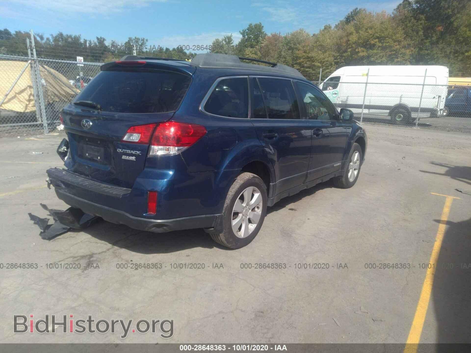 2011 SUBARU OUTBACK - VIN: 4S4BRBCC1B3352257 - Photo 4