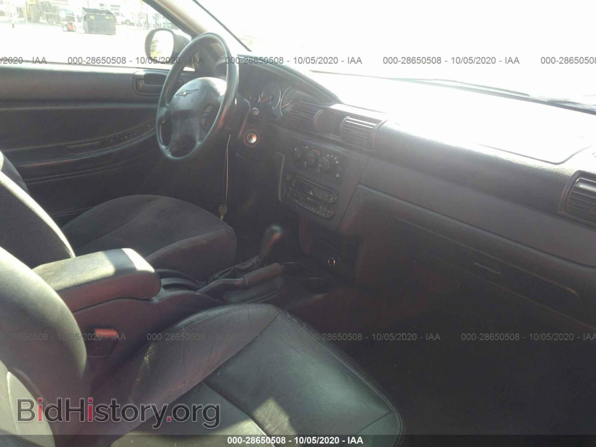 2004 CHRYSLER SEBRING - VIN: 1C3EL46X94N237902 - Фото 5