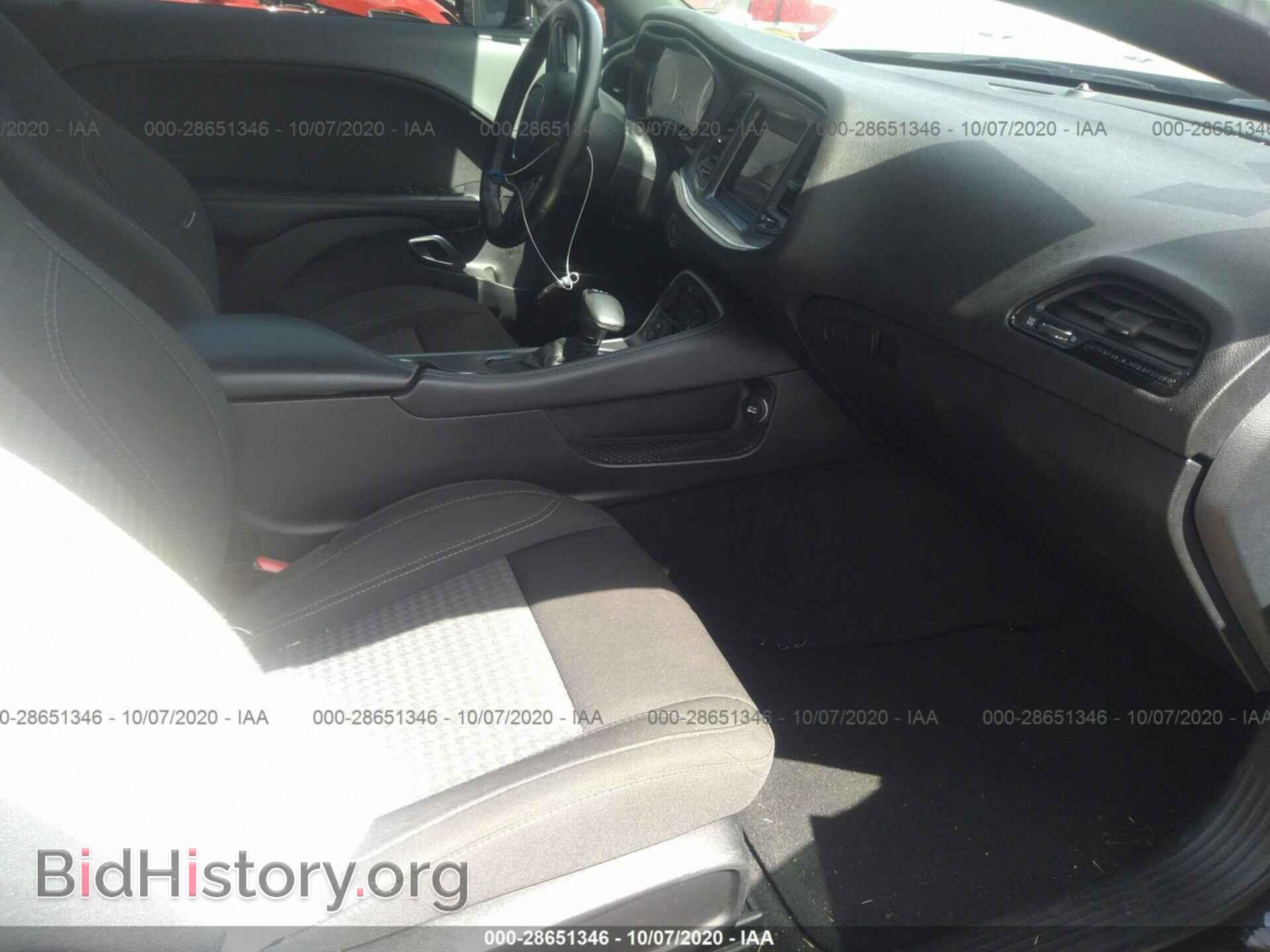 2019 DODGE CHALLENGER - VIN: 2C3CDZAG1KH724090 - Фото 5