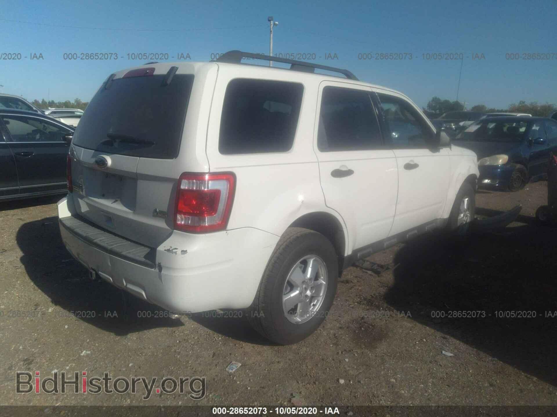 2011 FORD ESCAPE - VIN: 1FMCU0DG6BKB19330 - Photo 4