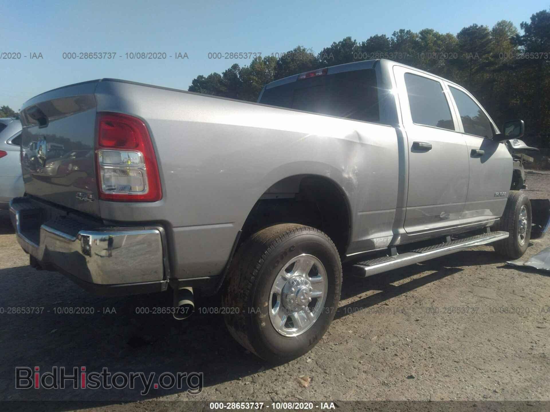2019 RAM 2500 - VIN: 3C6UR5CL9KG623228 - Photo 4